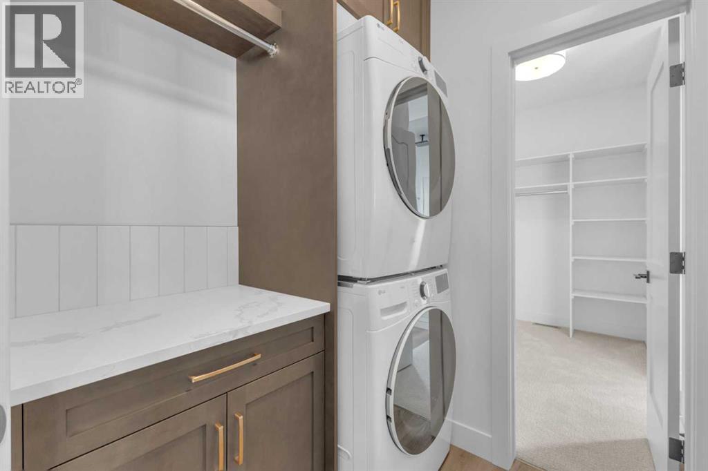 Single Family House Bungalow for Sale in  Everson Close Evergreen Red Deer 