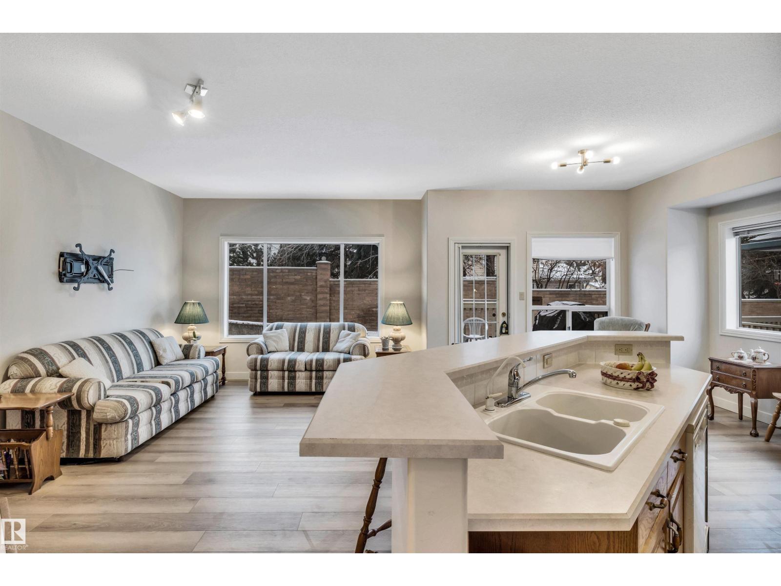 #6 20 ERIN RIDGE RD, St. Albert