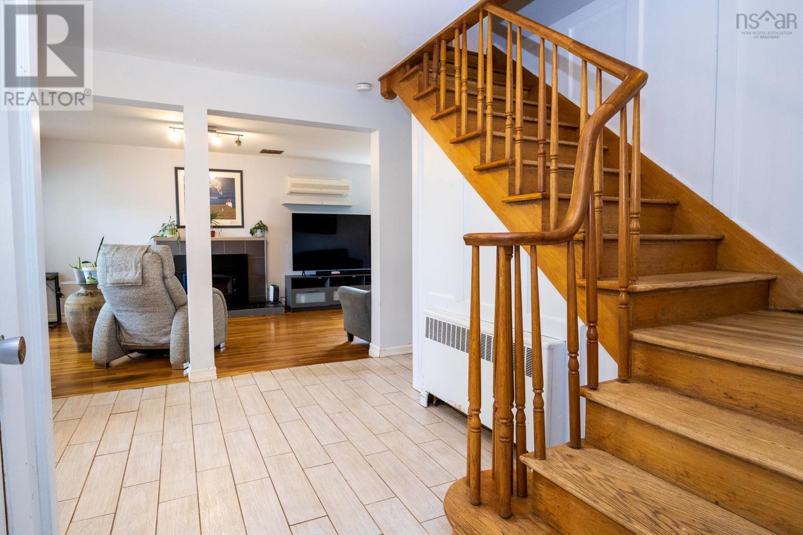 Property 24 of 49 of 79 Whitney Avenue