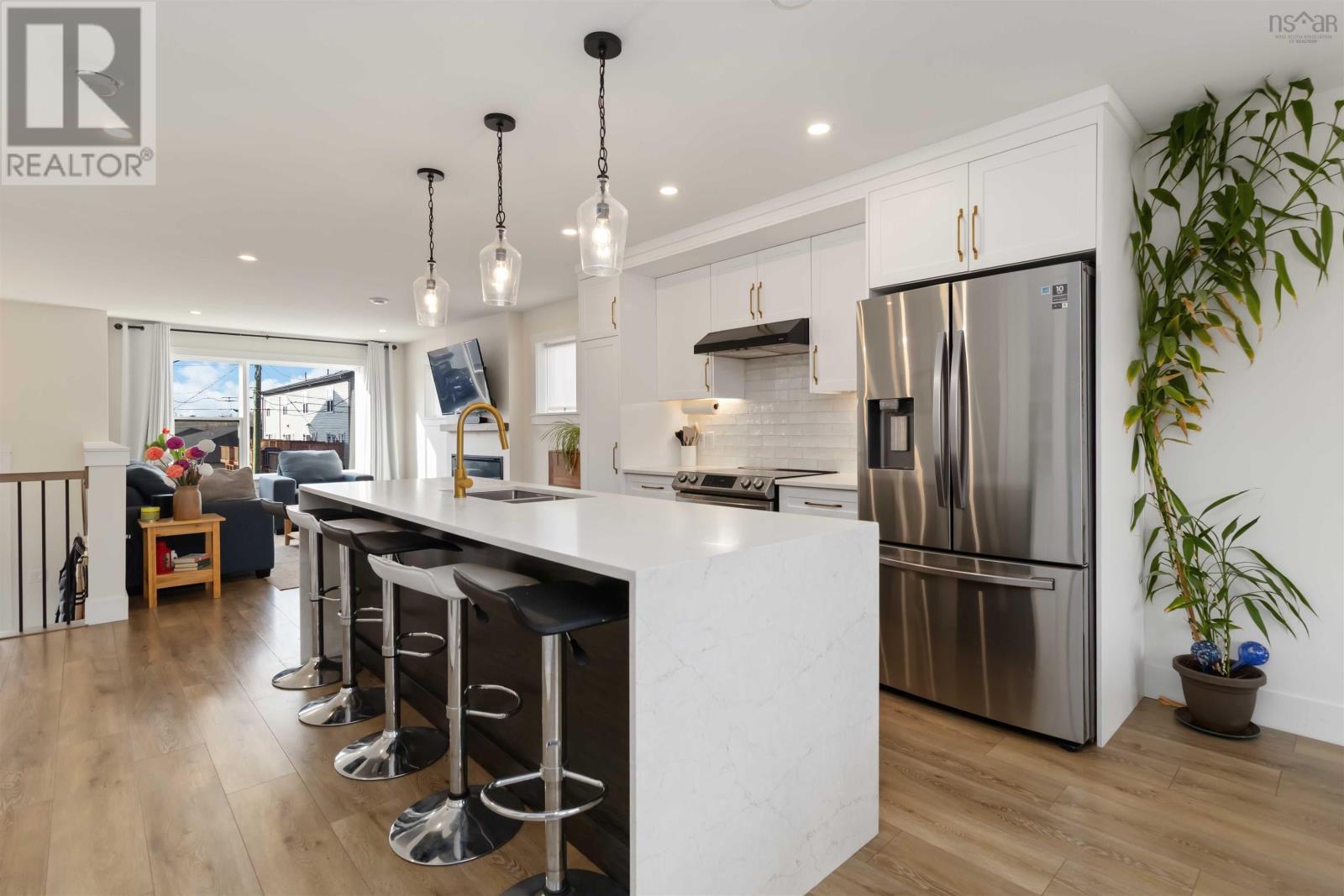 Property 23 of 49 of 5 Sam Crescent