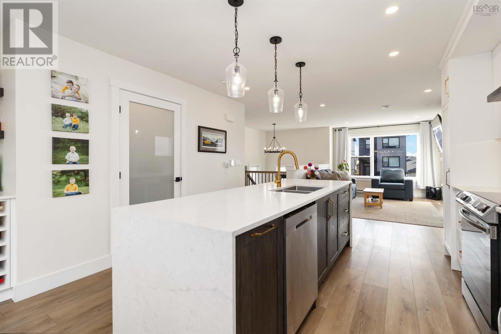 Property 25 of 49 of 5 Sam Crescent