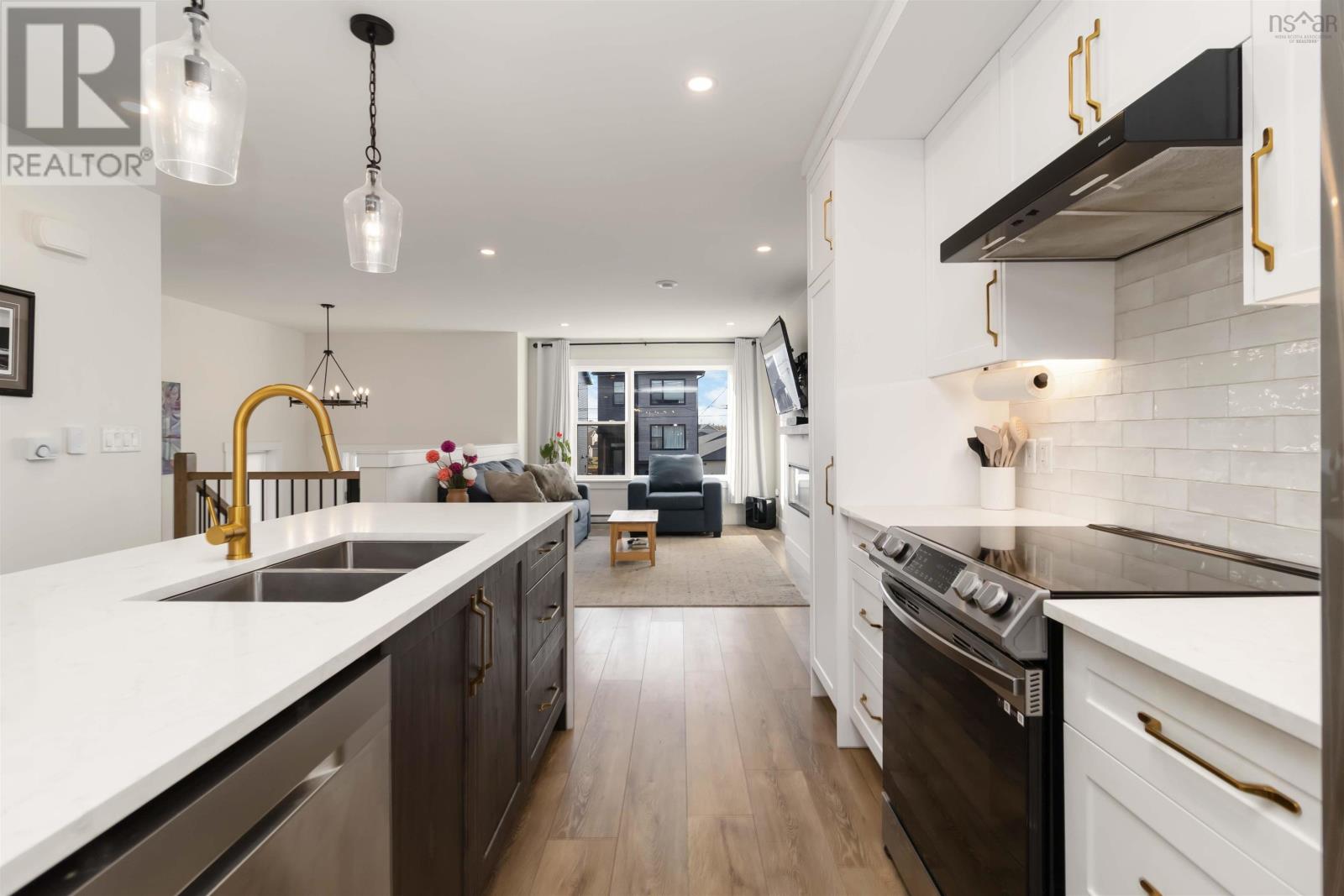 Property 26 of 49 of 5 Sam Crescent