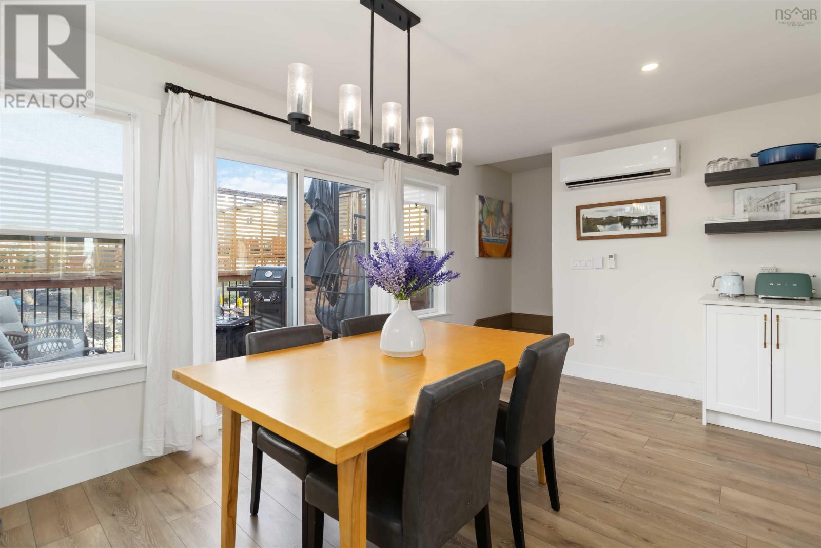 Property 28 of 49 of 5 Sam Crescent