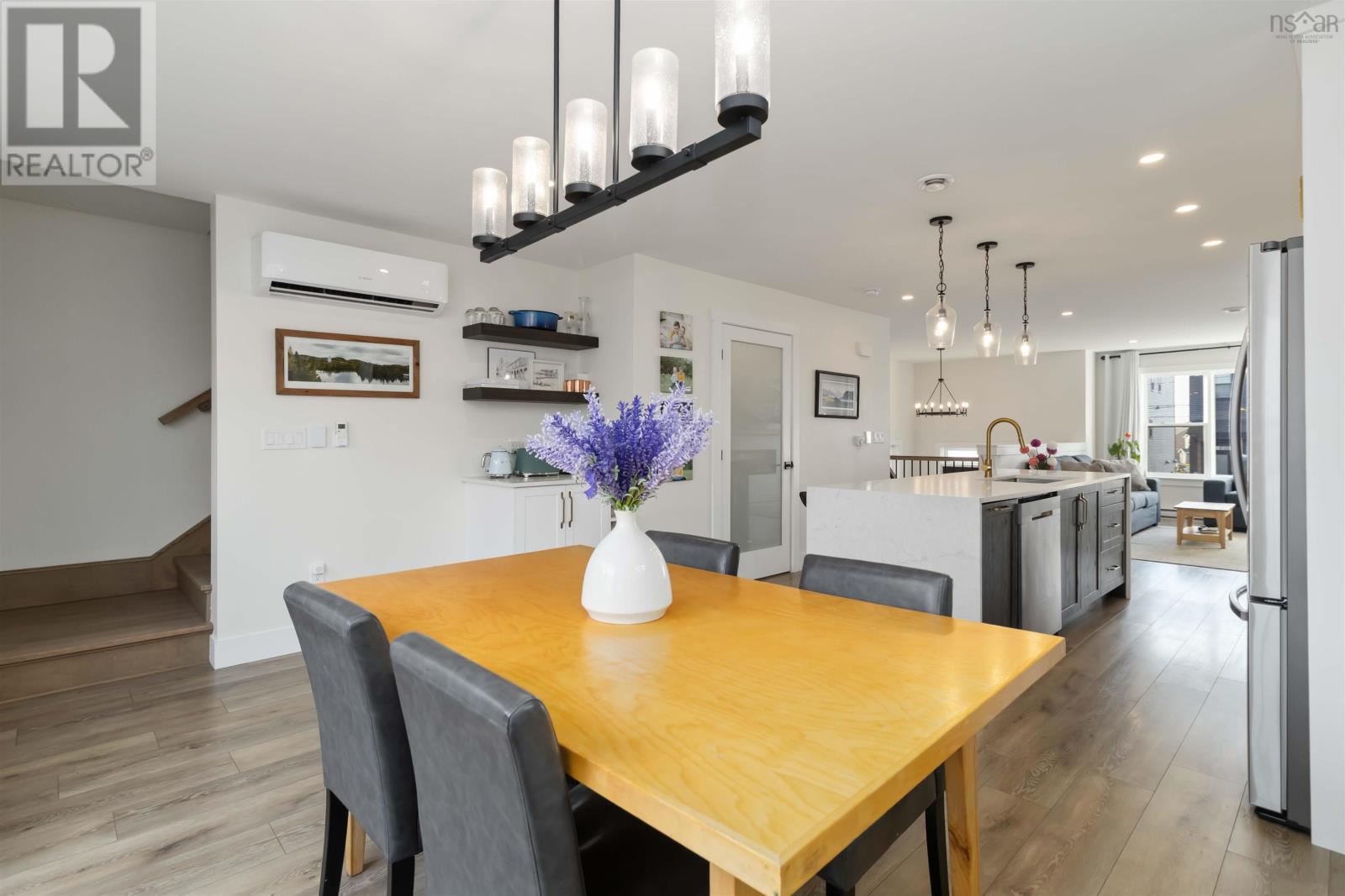 Property 29 of 49 of 5 Sam Crescent