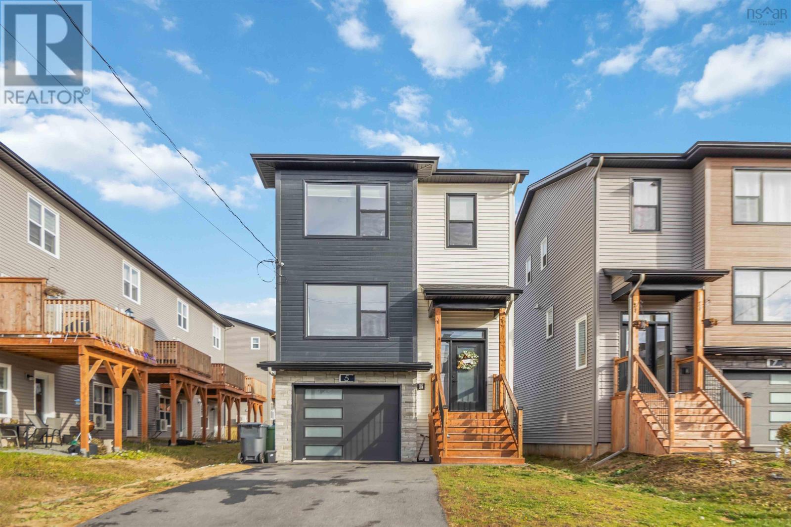 Property 3 of 49 of 5 Sam Crescent