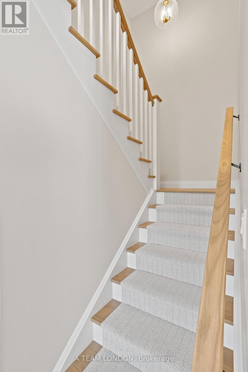 Single Family House for Sale in  ASHFORD (LOT ) STREET Central Elgin (Belmont) 