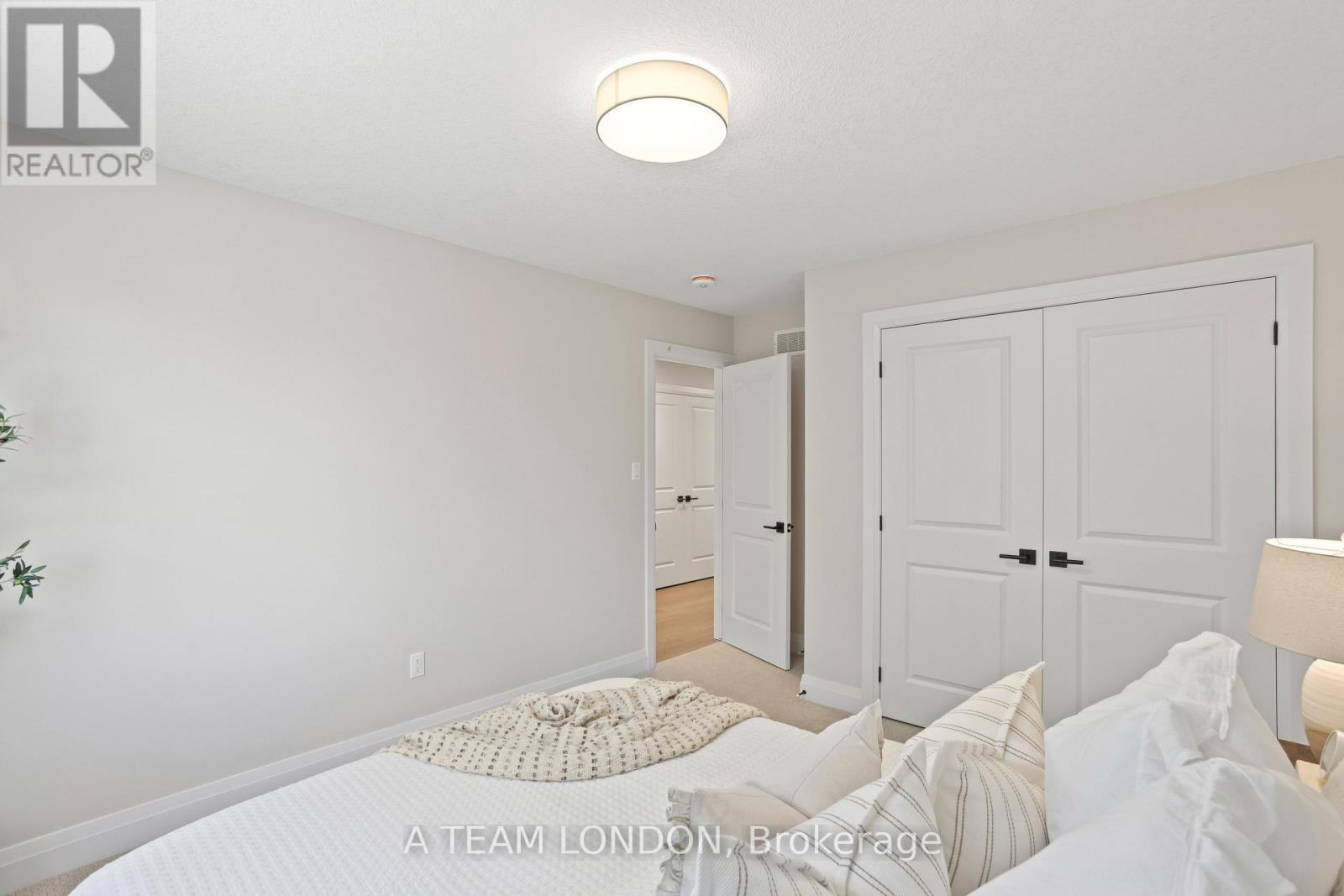 Single Family House for Sale in  ASHFORD (LOT ) STREET Central Elgin (Belmont) 