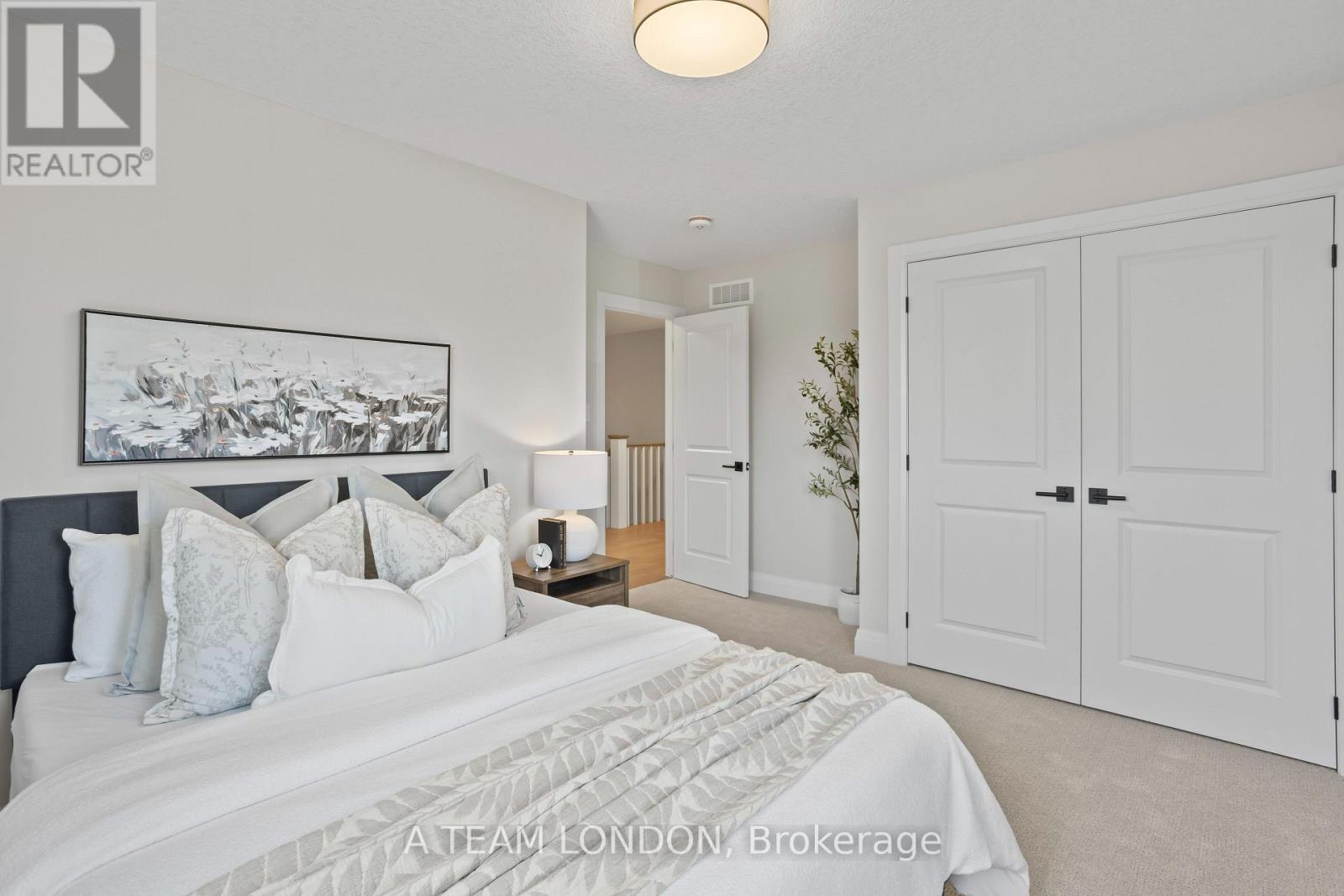 Single Family House for Sale in  ASHFORD (LOT ) STREET Central Elgin (Belmont) 