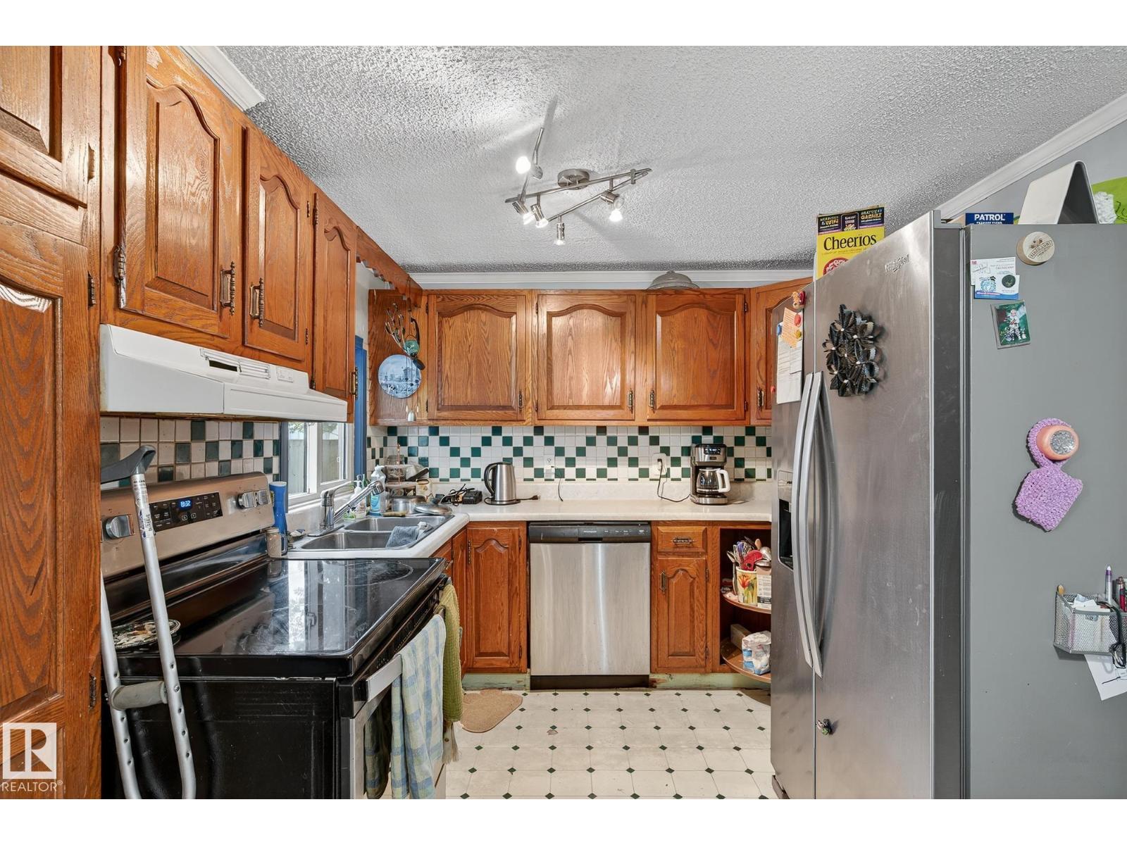 18 305 Calahoo Road, Spruce Grove