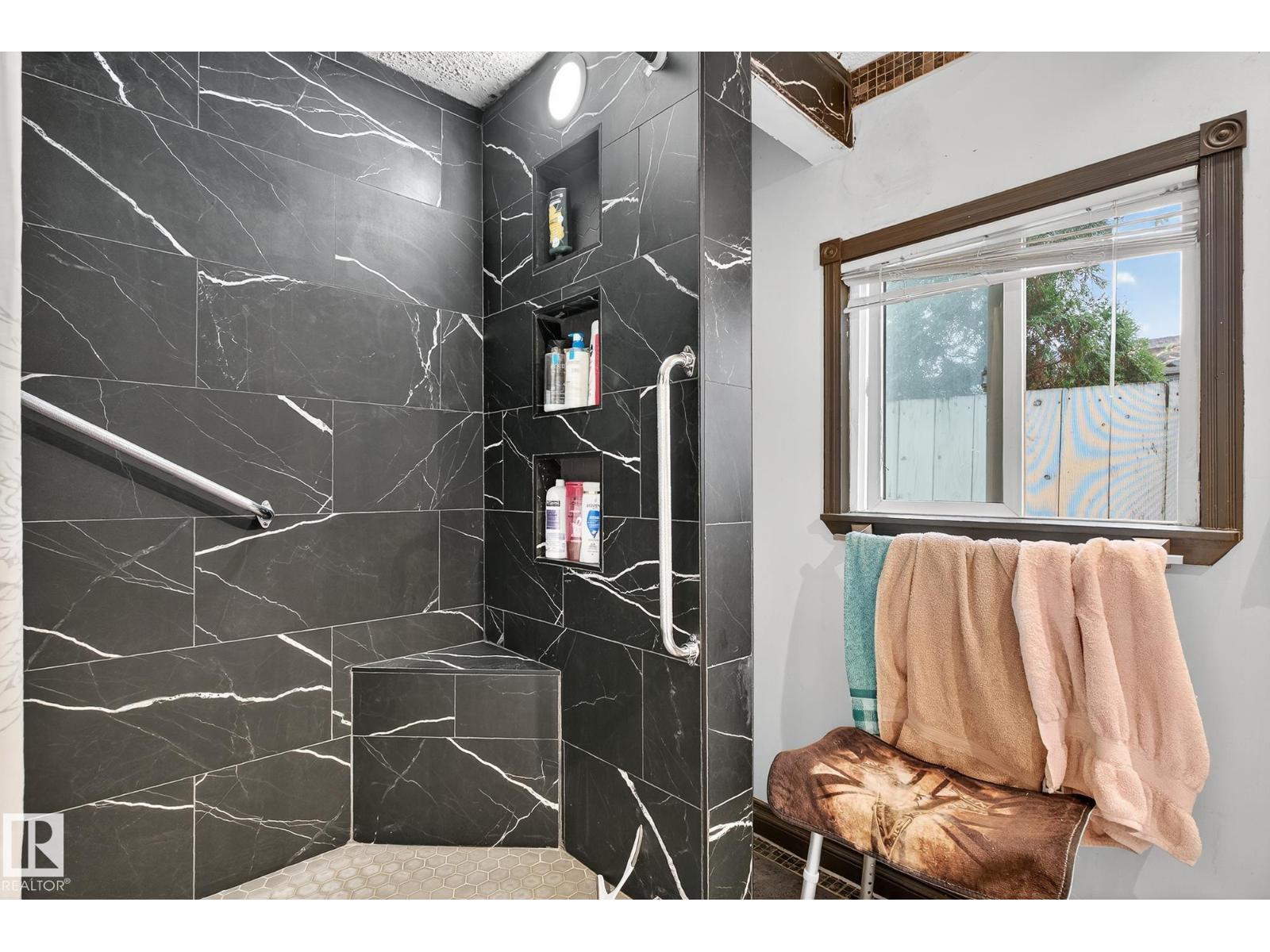 18 305 Calahoo Road, Spruce Grove