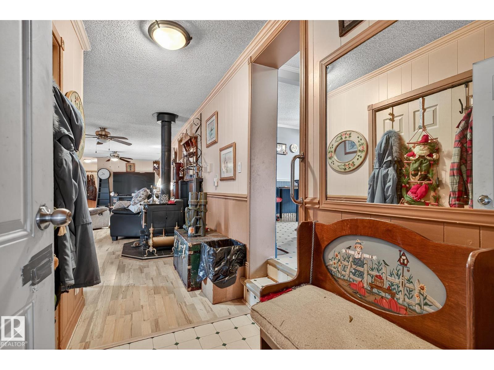 18 305 Calahoo Road, Spruce Grove