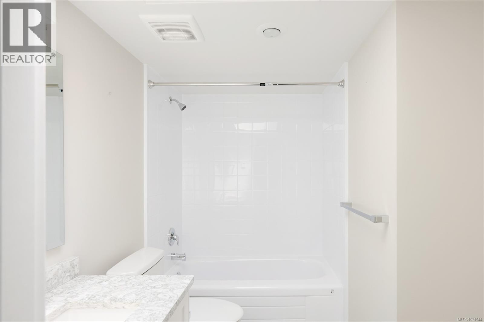 409 1370 Beach Dr, Oak Bay