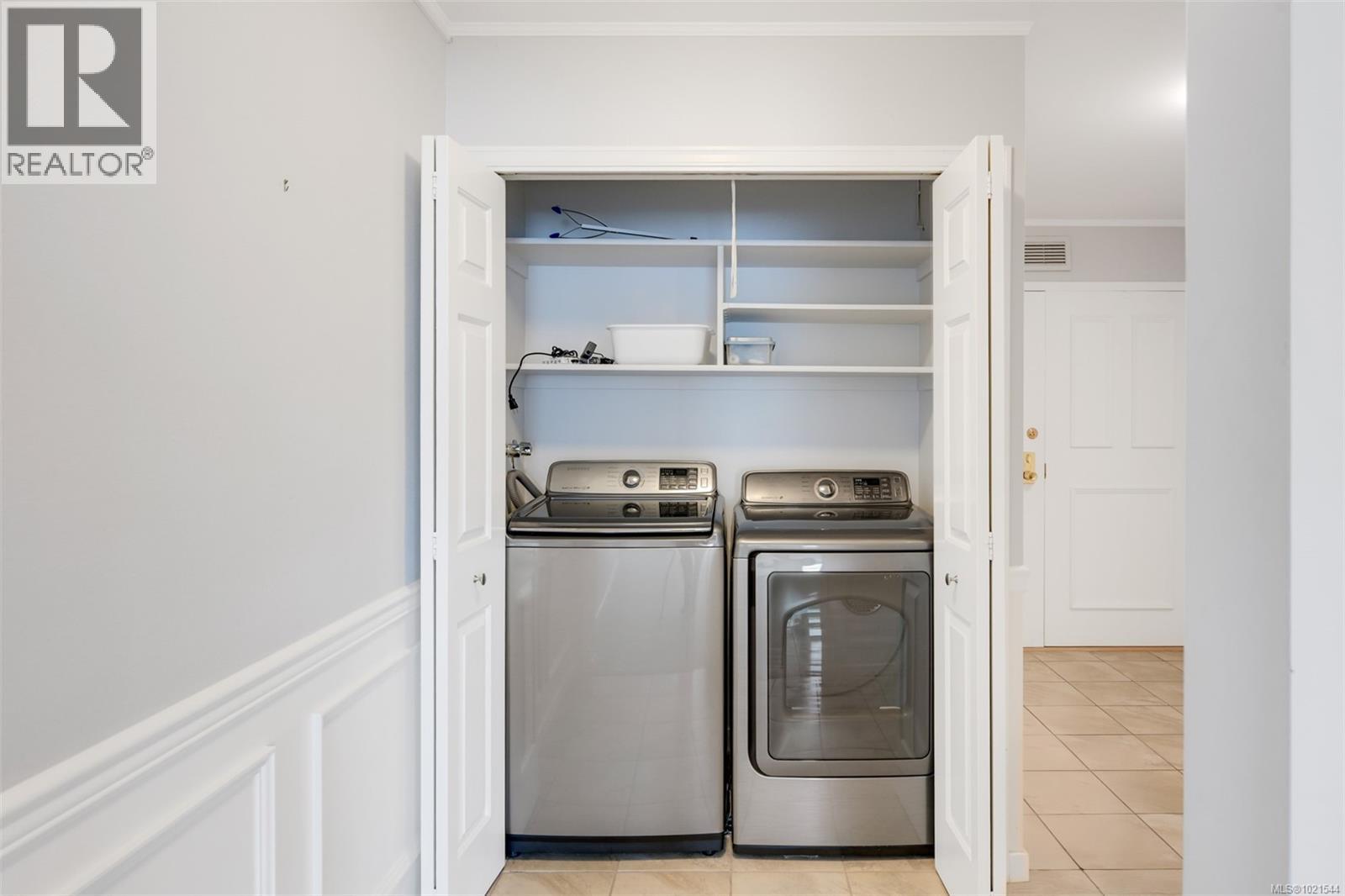 409 1370 Beach Dr, Oak Bay