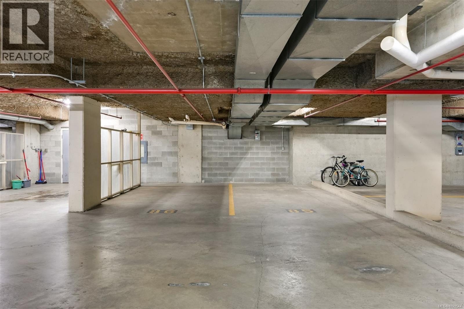 409 1370 Beach Dr, Oak Bay