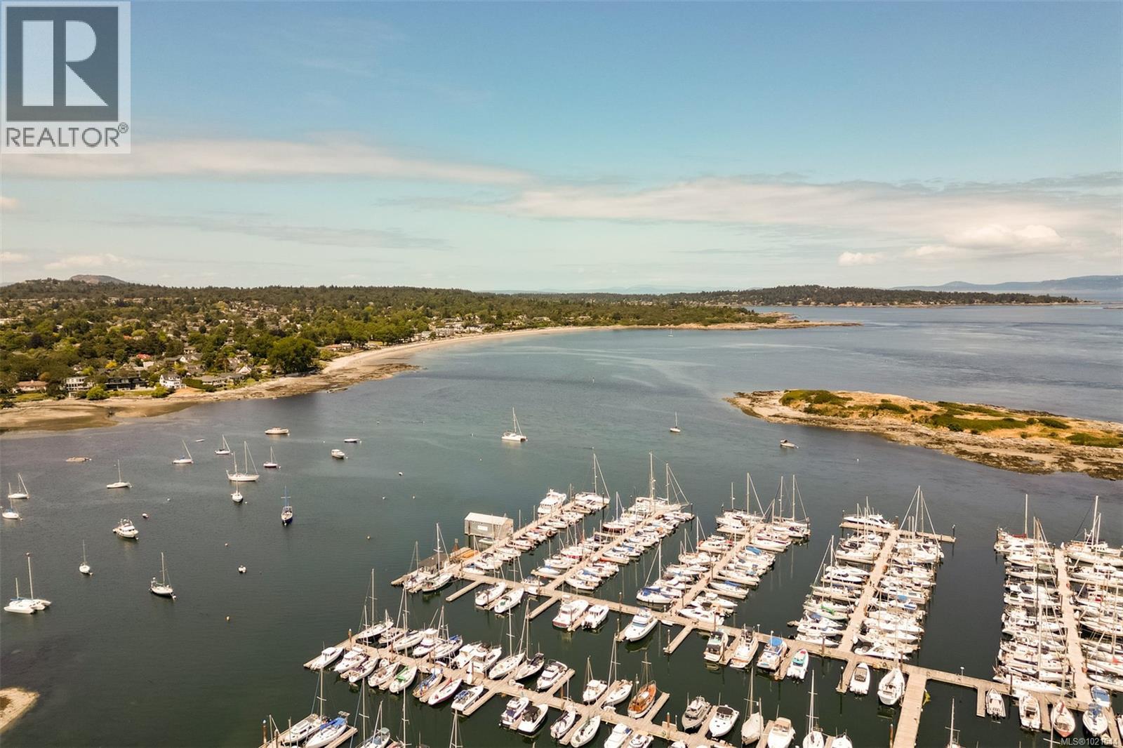 409 1370 Beach Dr, Oak Bay