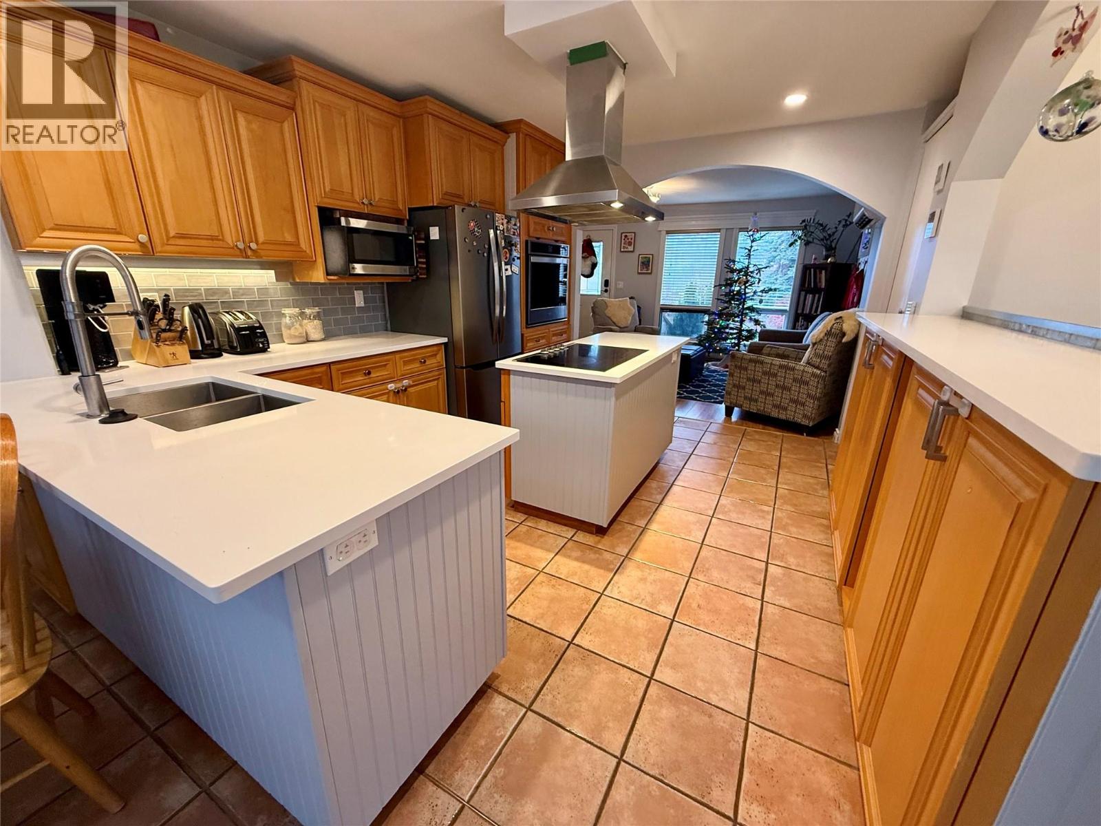 3400 8TH Avenue, Castlegar