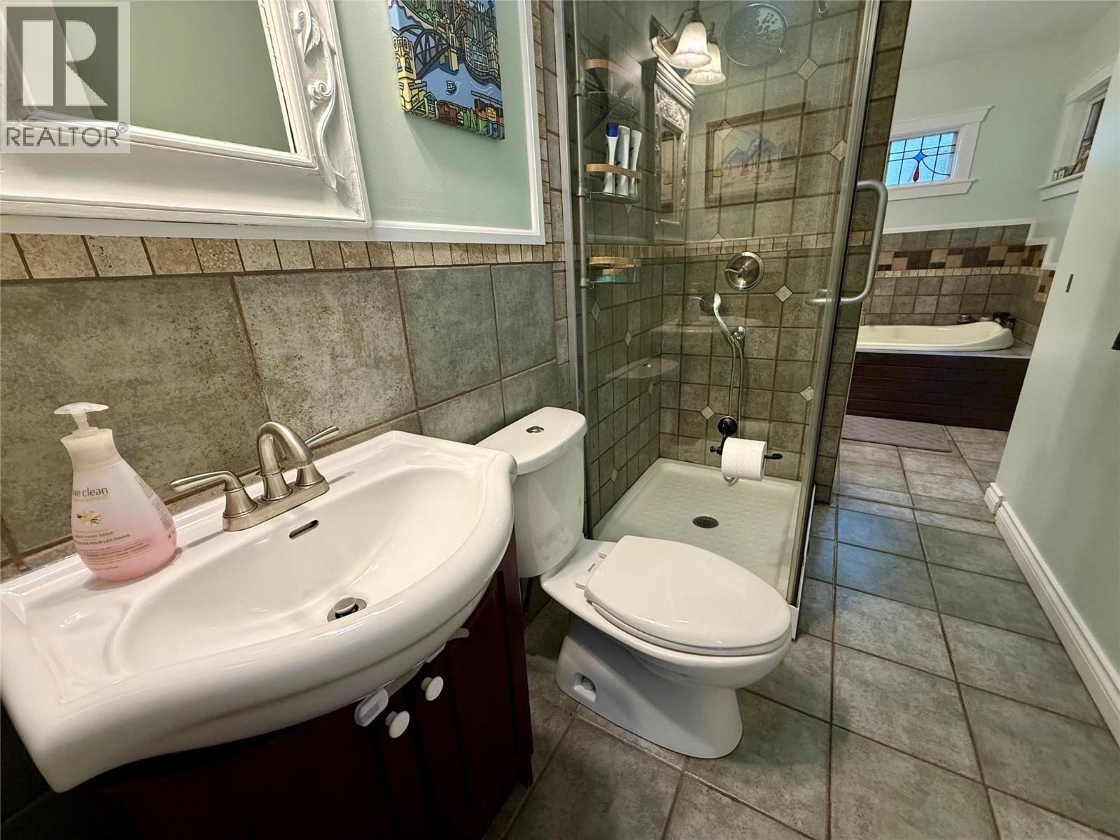 3400 8TH Avenue, Castlegar