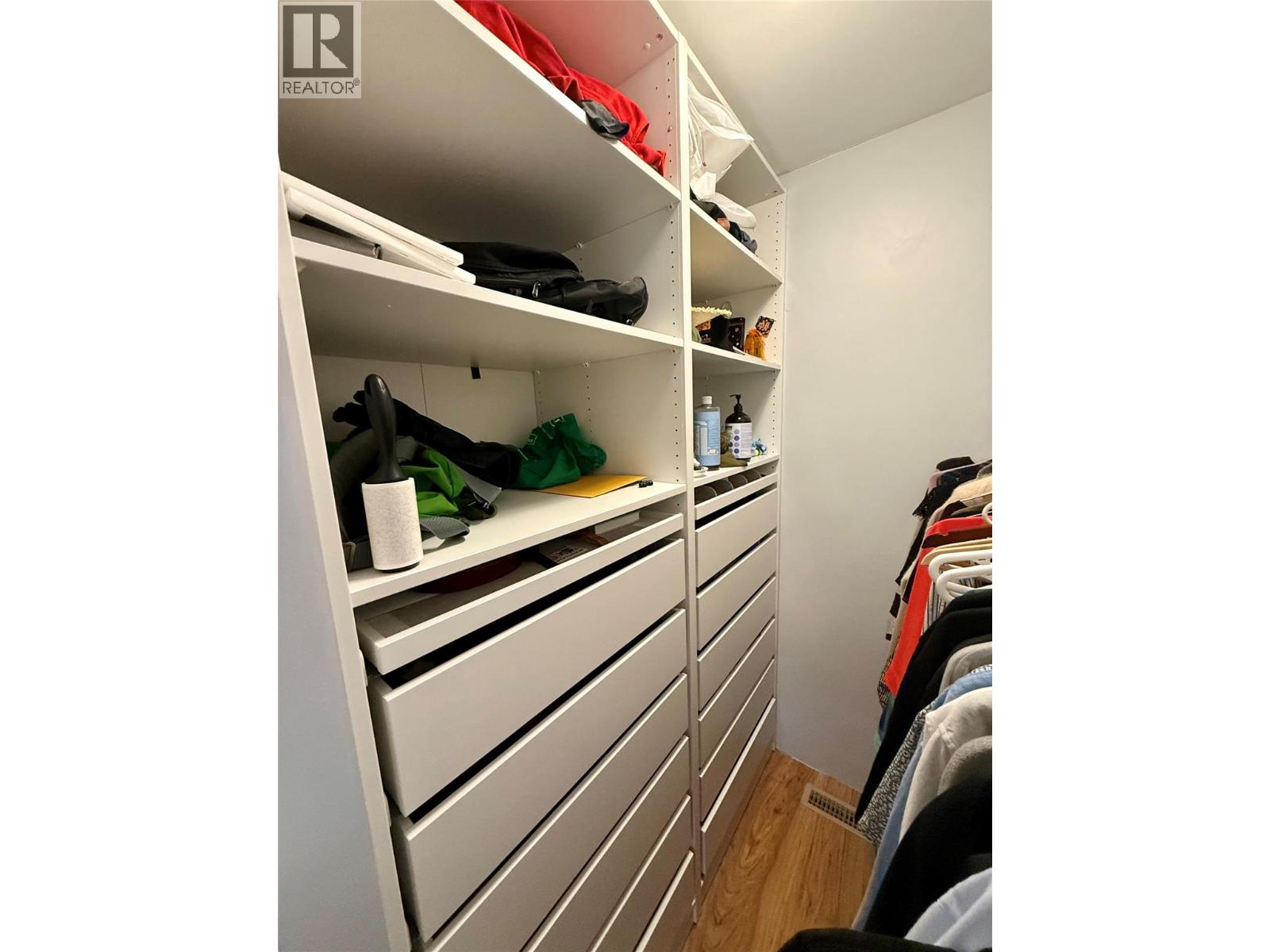 3400 8TH Avenue, Castlegar