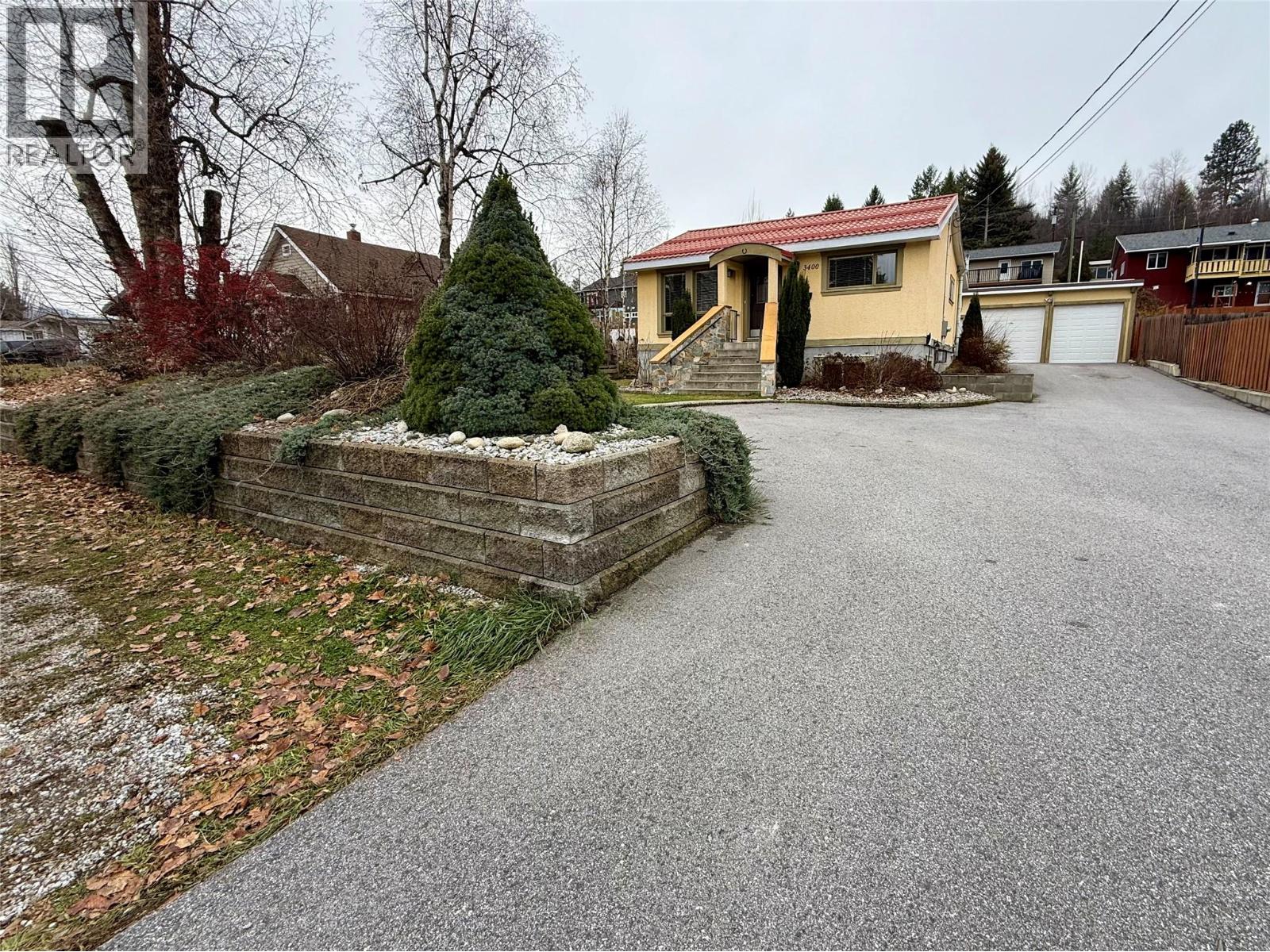 3400 8TH Avenue, Castlegar