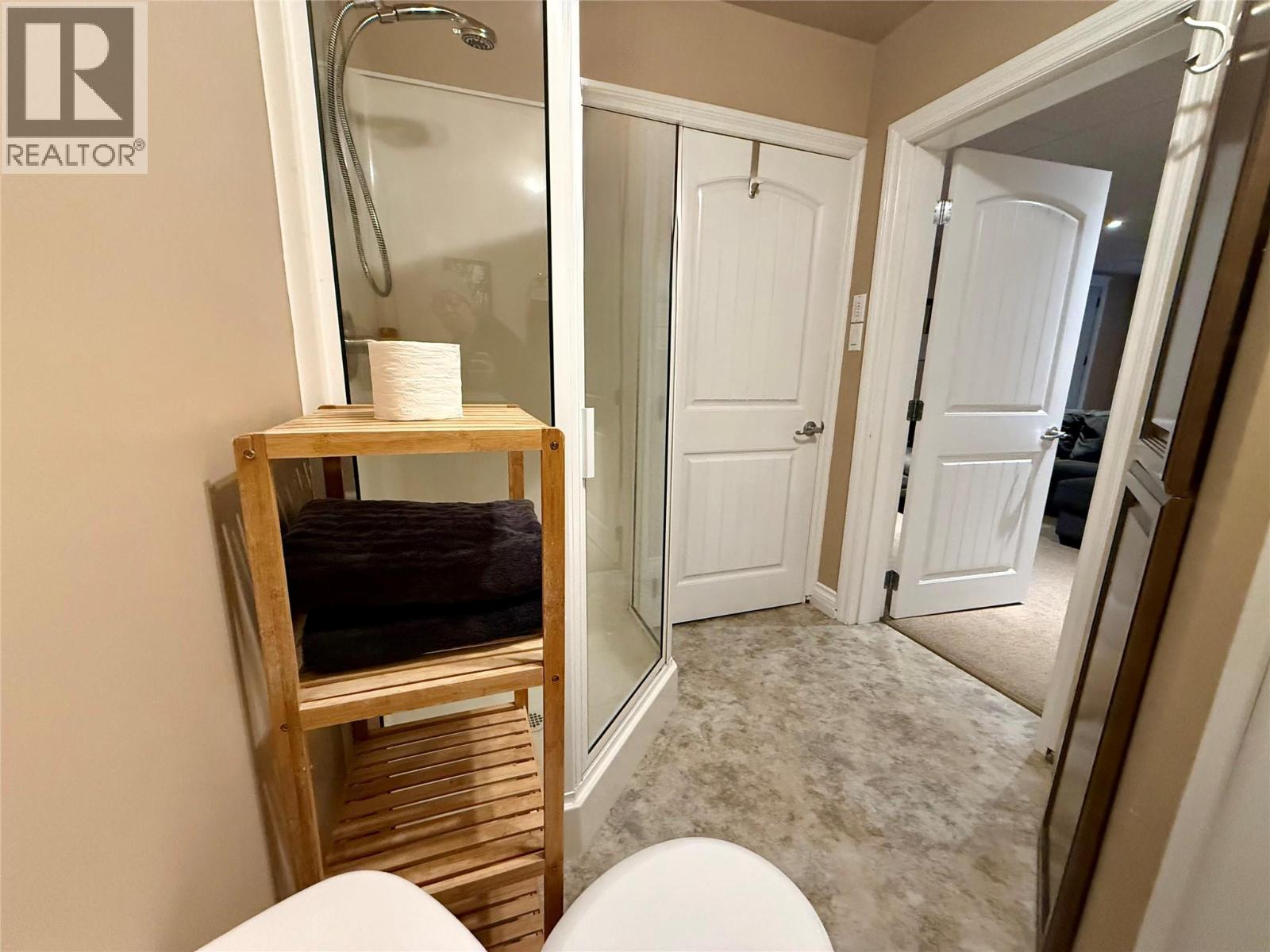 3400 8TH Avenue, Castlegar