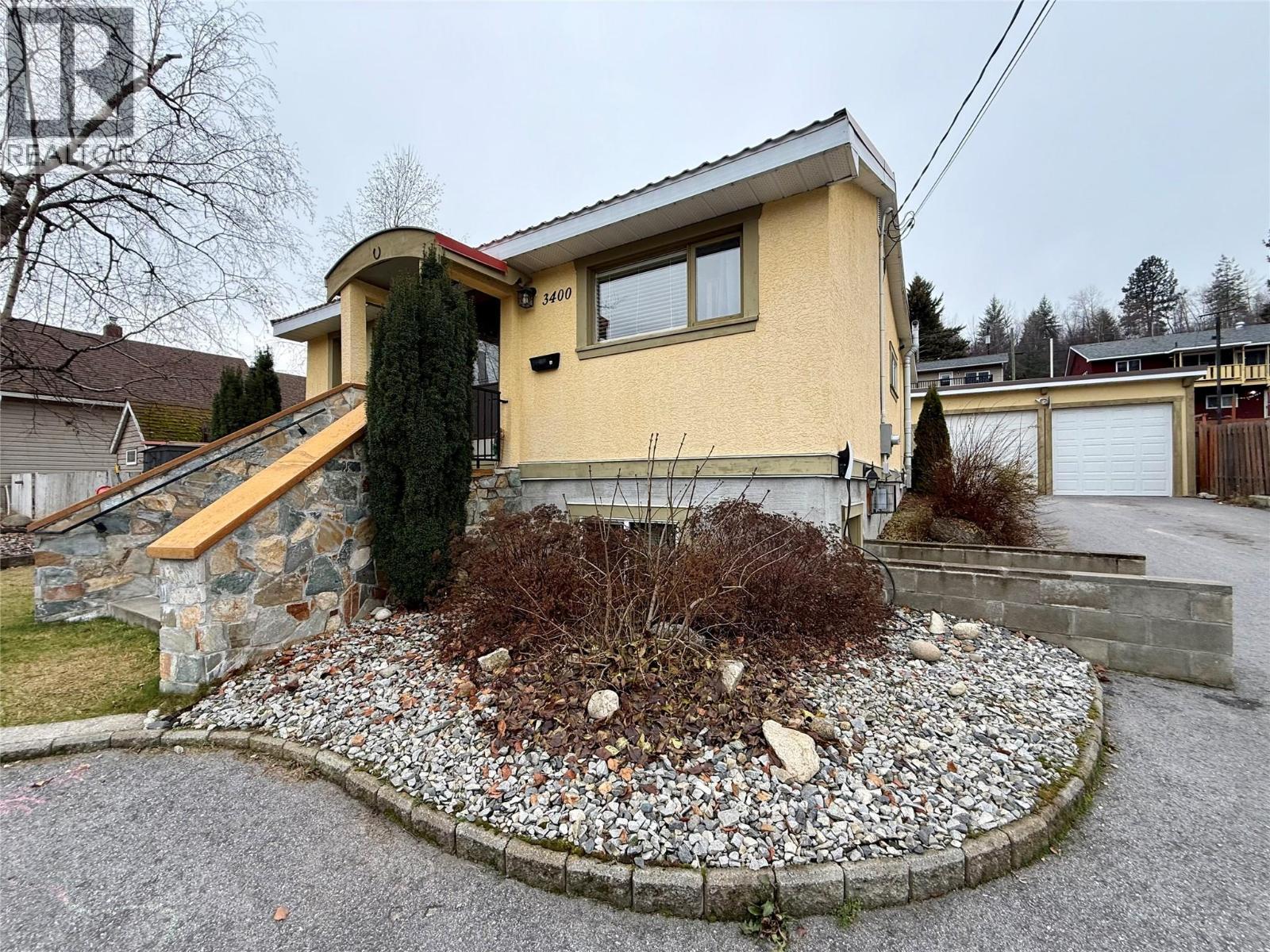 3400 8TH Avenue, Castlegar