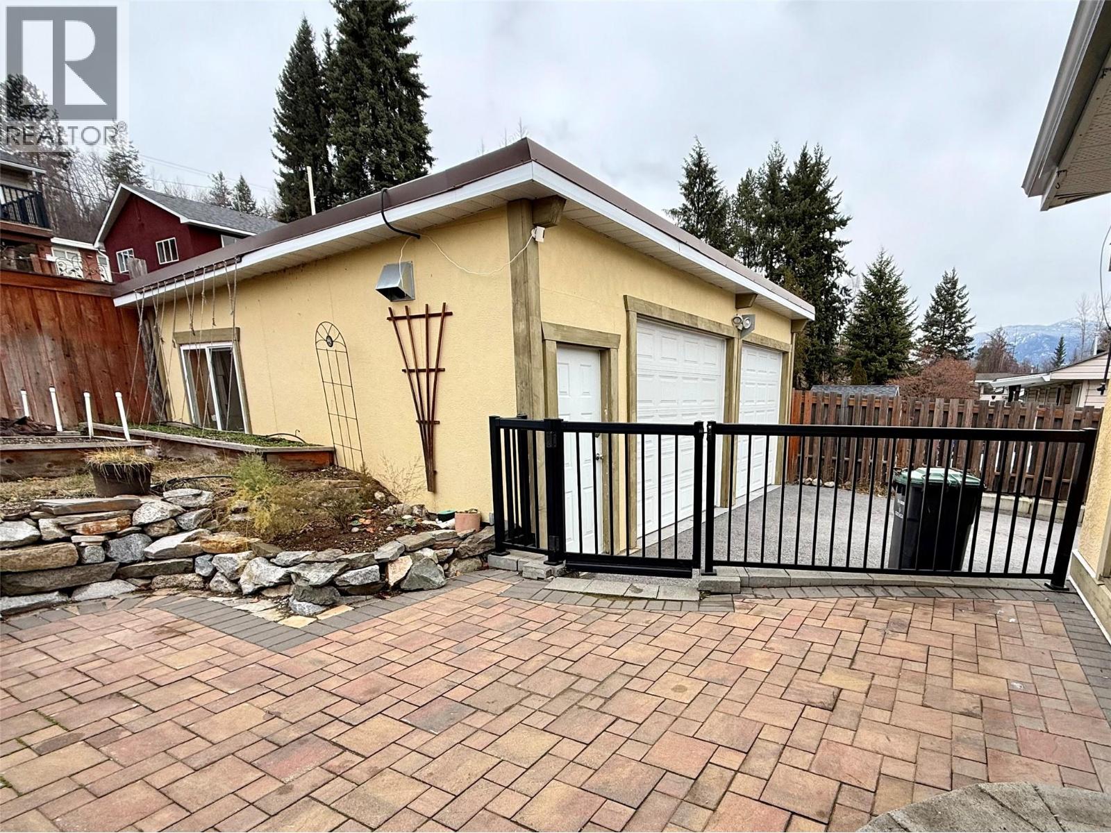 3400 8TH Avenue, Castlegar
