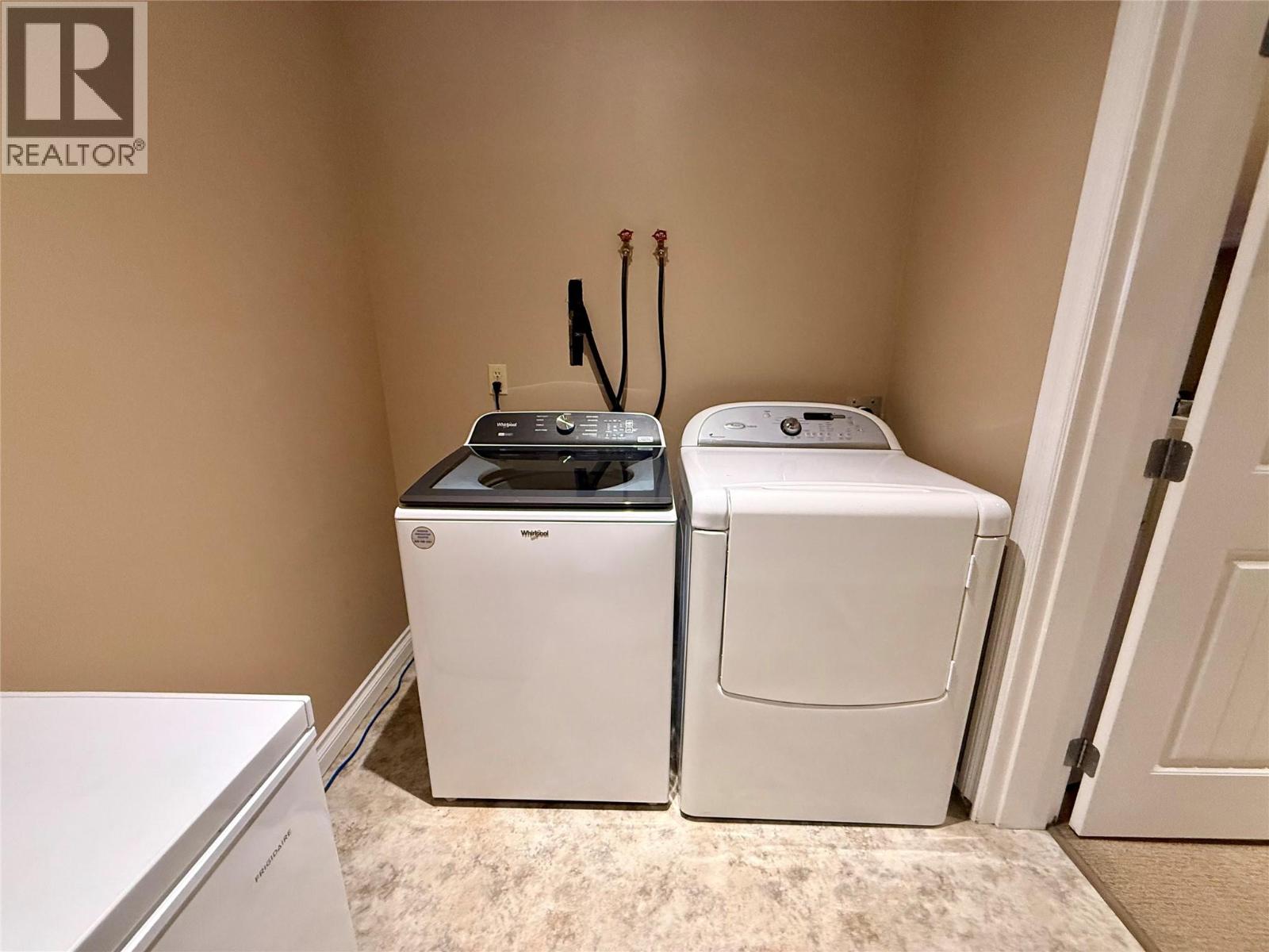 3400 8TH Avenue, Castlegar