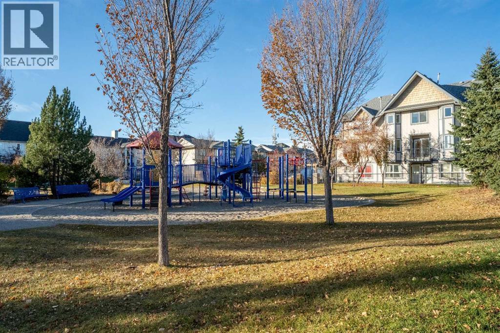 Single Family House for Sale in  Eversyde Point SW Evergreen Calgary 