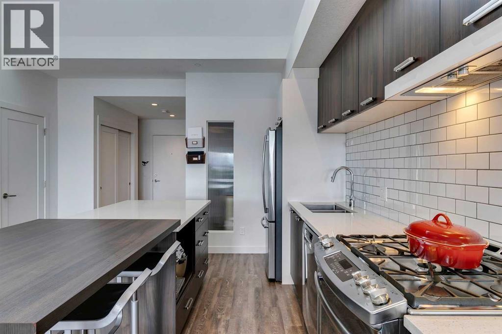 Single Family House for Sale in    Street NE Renfrew Calgary 