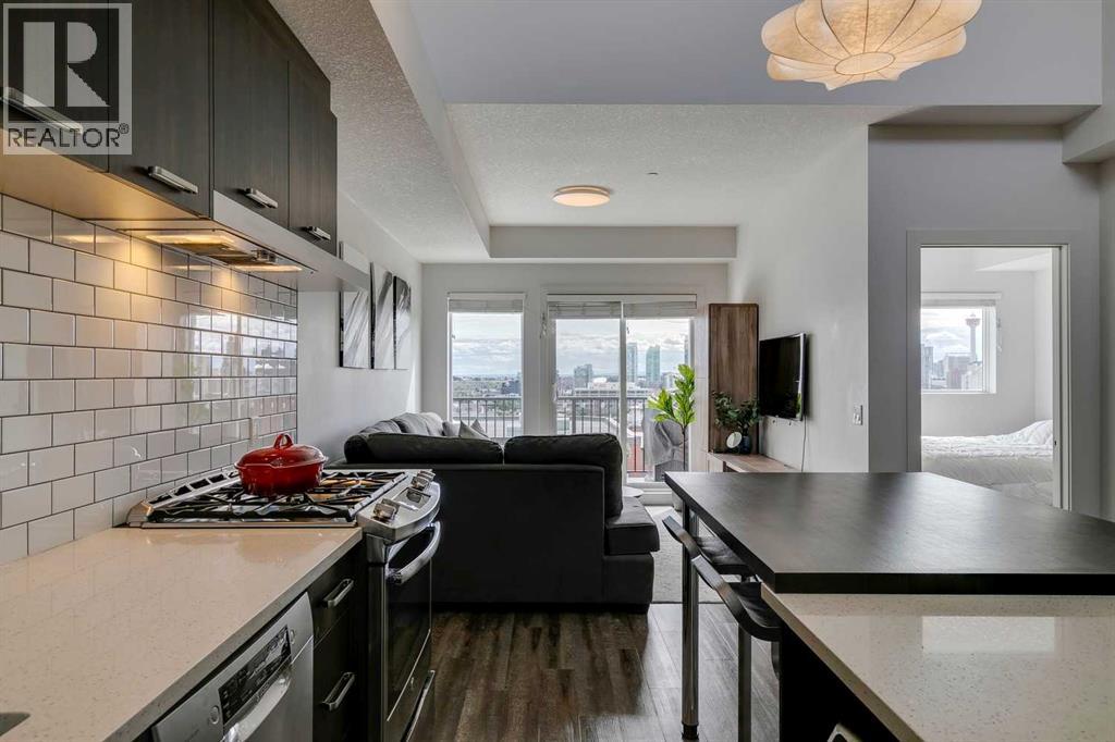 Single Family House for Sale in    Street NE Renfrew Calgary 