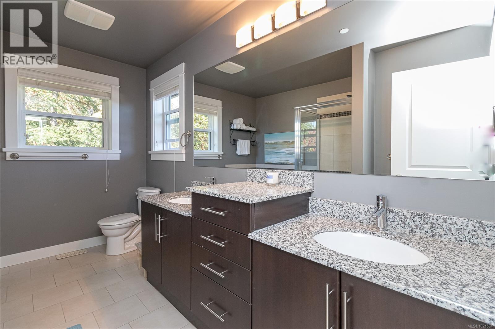 29 2319 Chilco Rd, View Royal