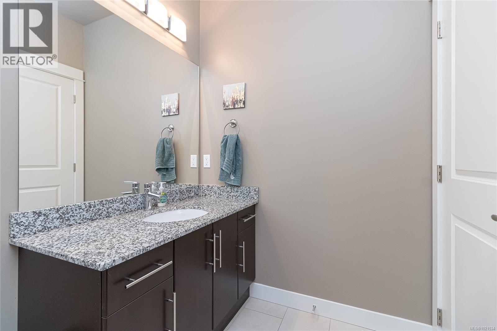 29 2319 Chilco Rd, View Royal