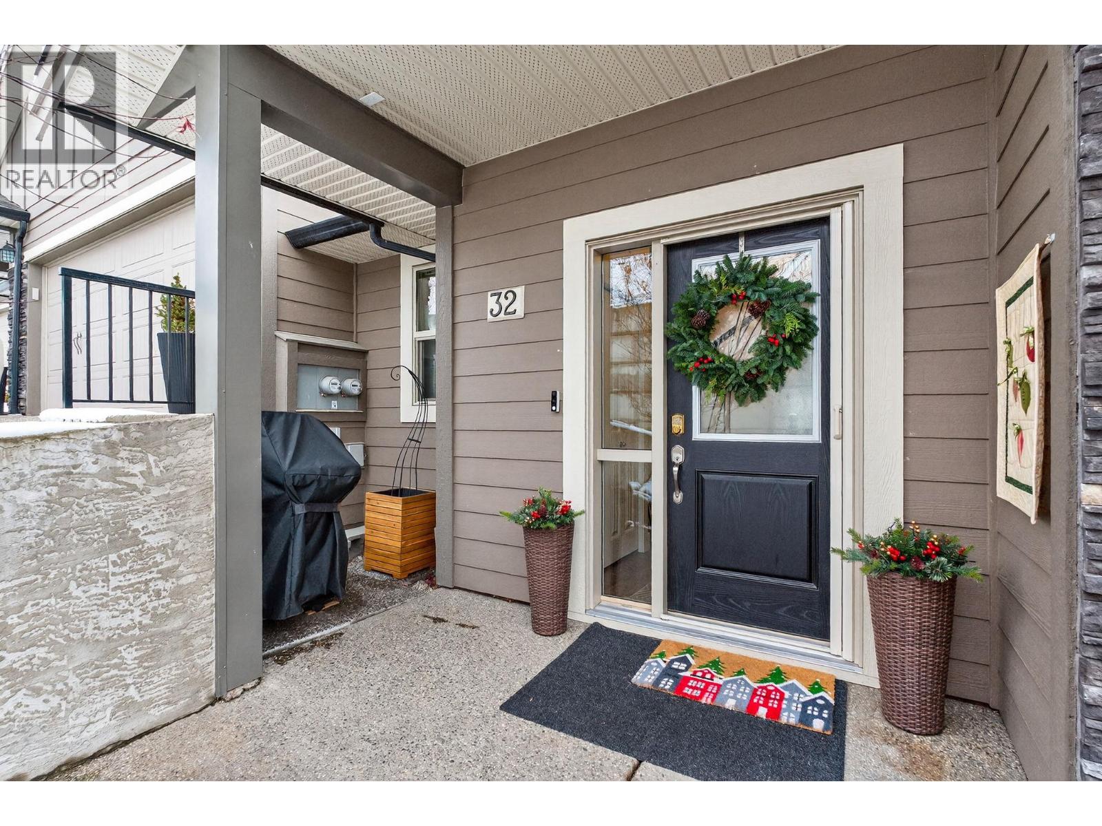 32 1040 Mt Revelstoke Place, Vernon