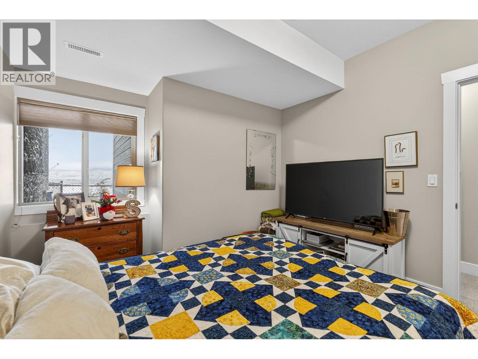 32 1040 Mt Revelstoke Place, Vernon