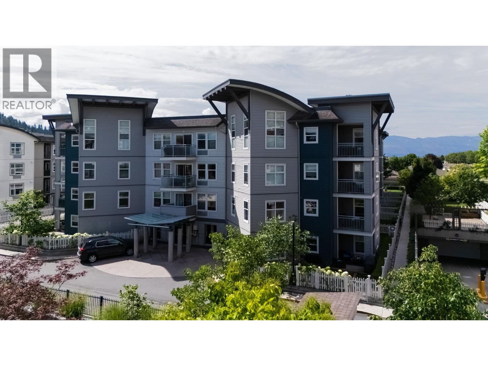 202 563 Yates Road, Kelowna