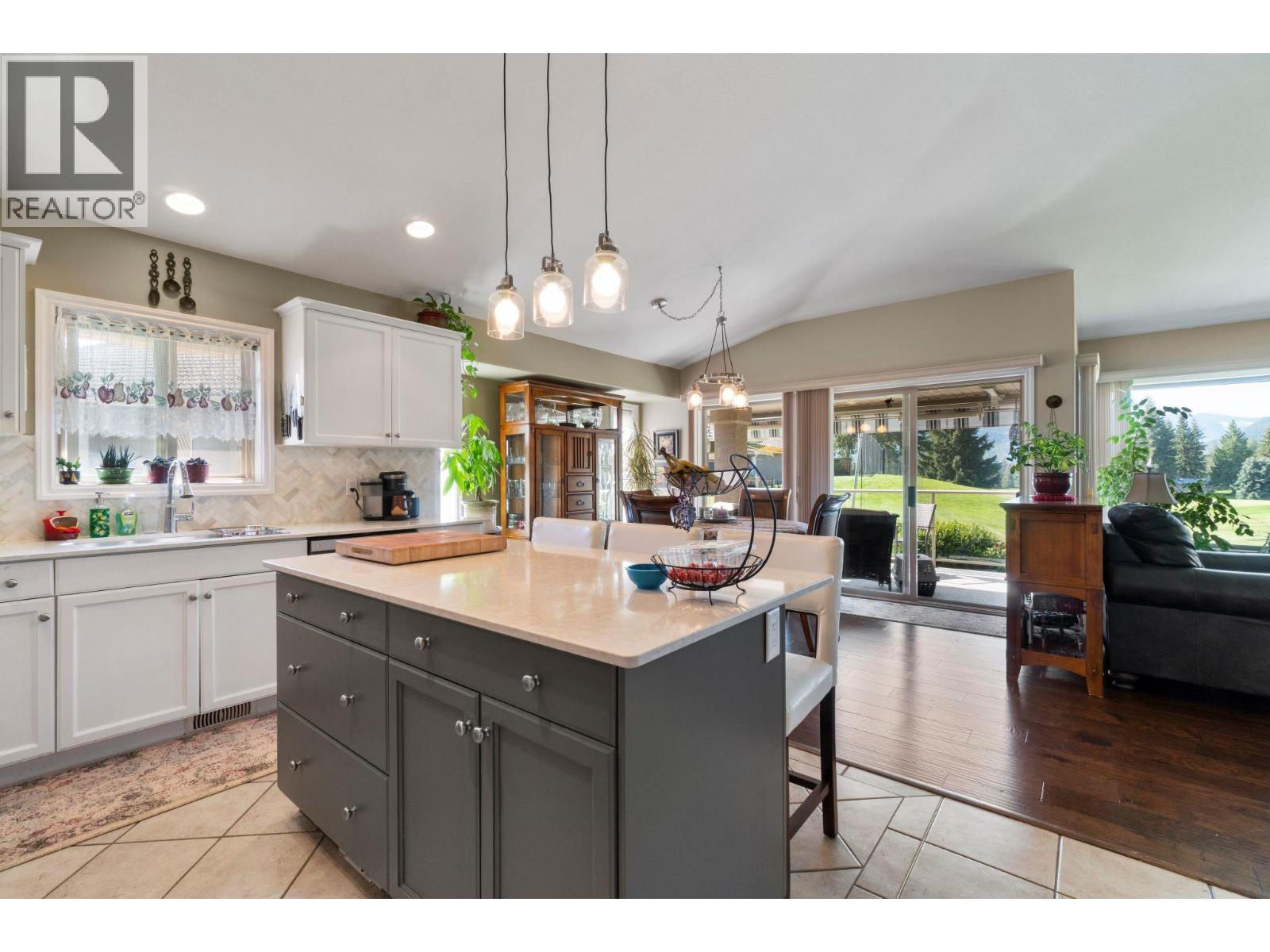 2550 Golf Course Drive Unit# 11, Blind Bay