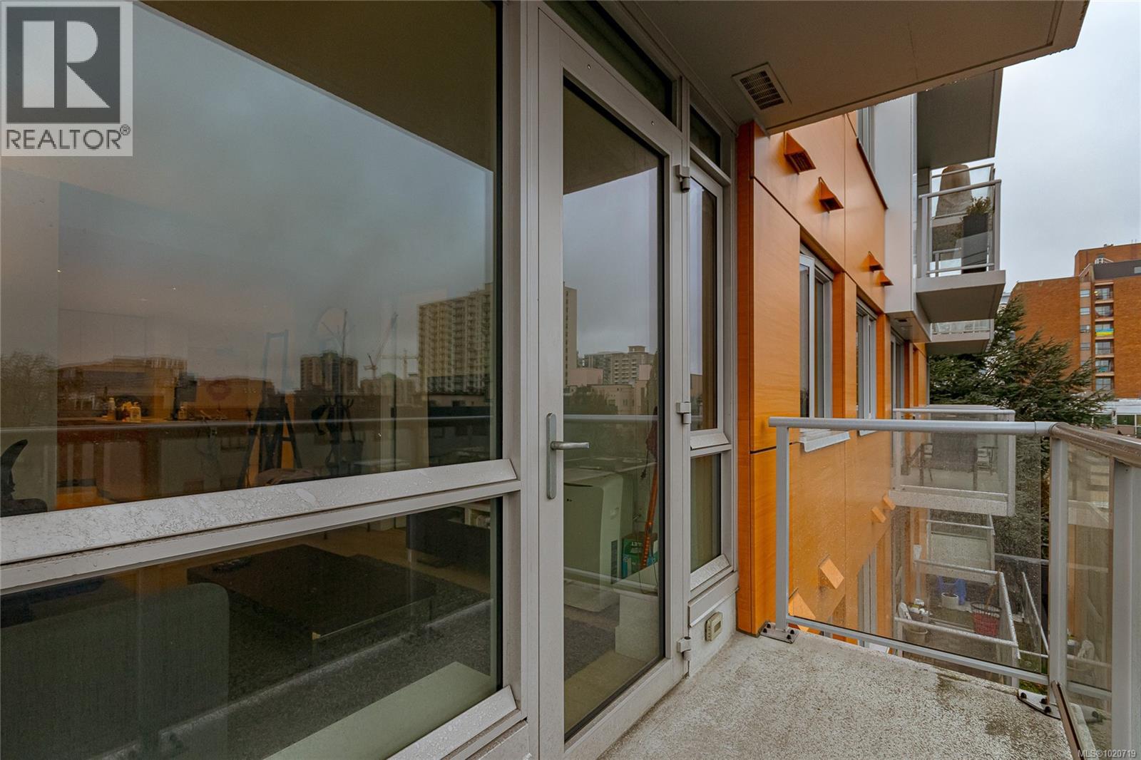 406 838 Broughton Street, Victoria