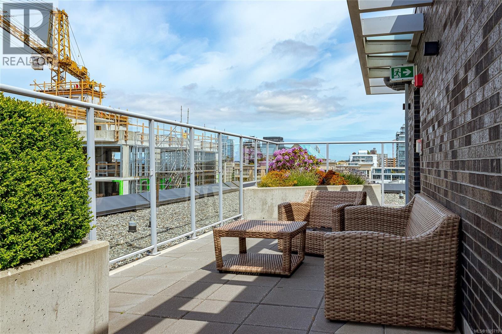 406 838 Broughton Street, Victoria