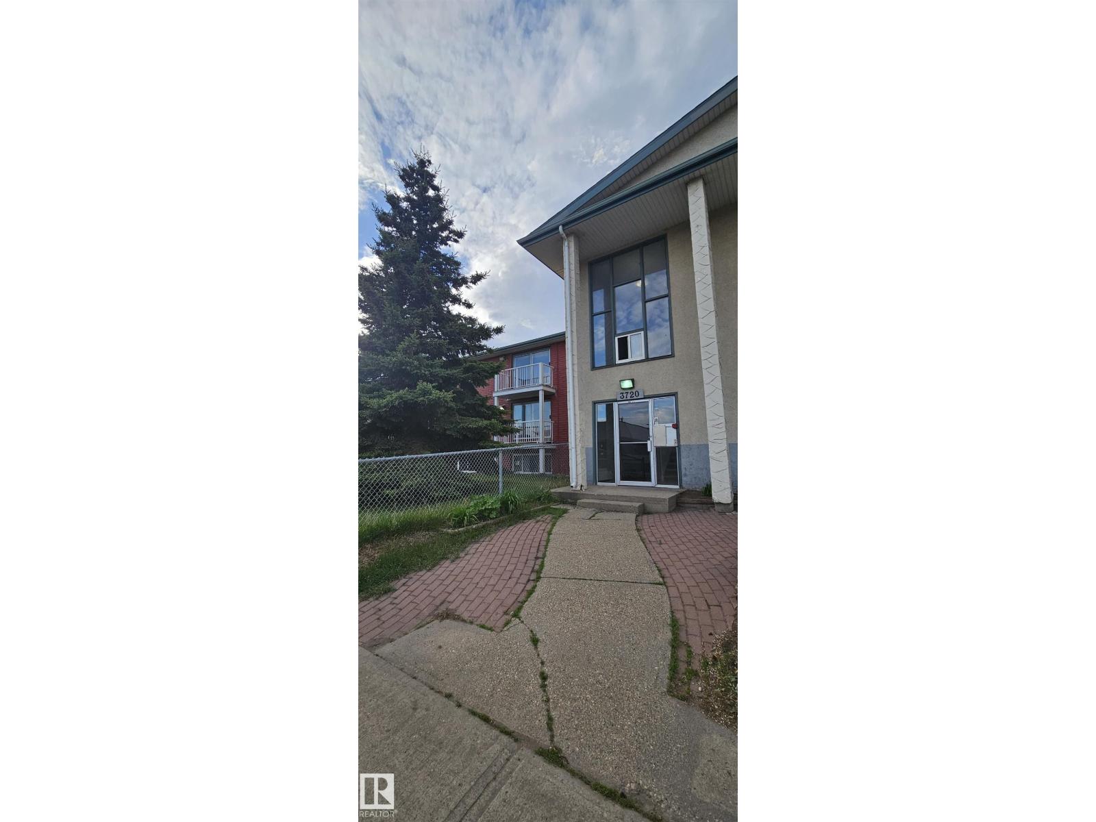 #108 3720 118 AV NW, Edmonton