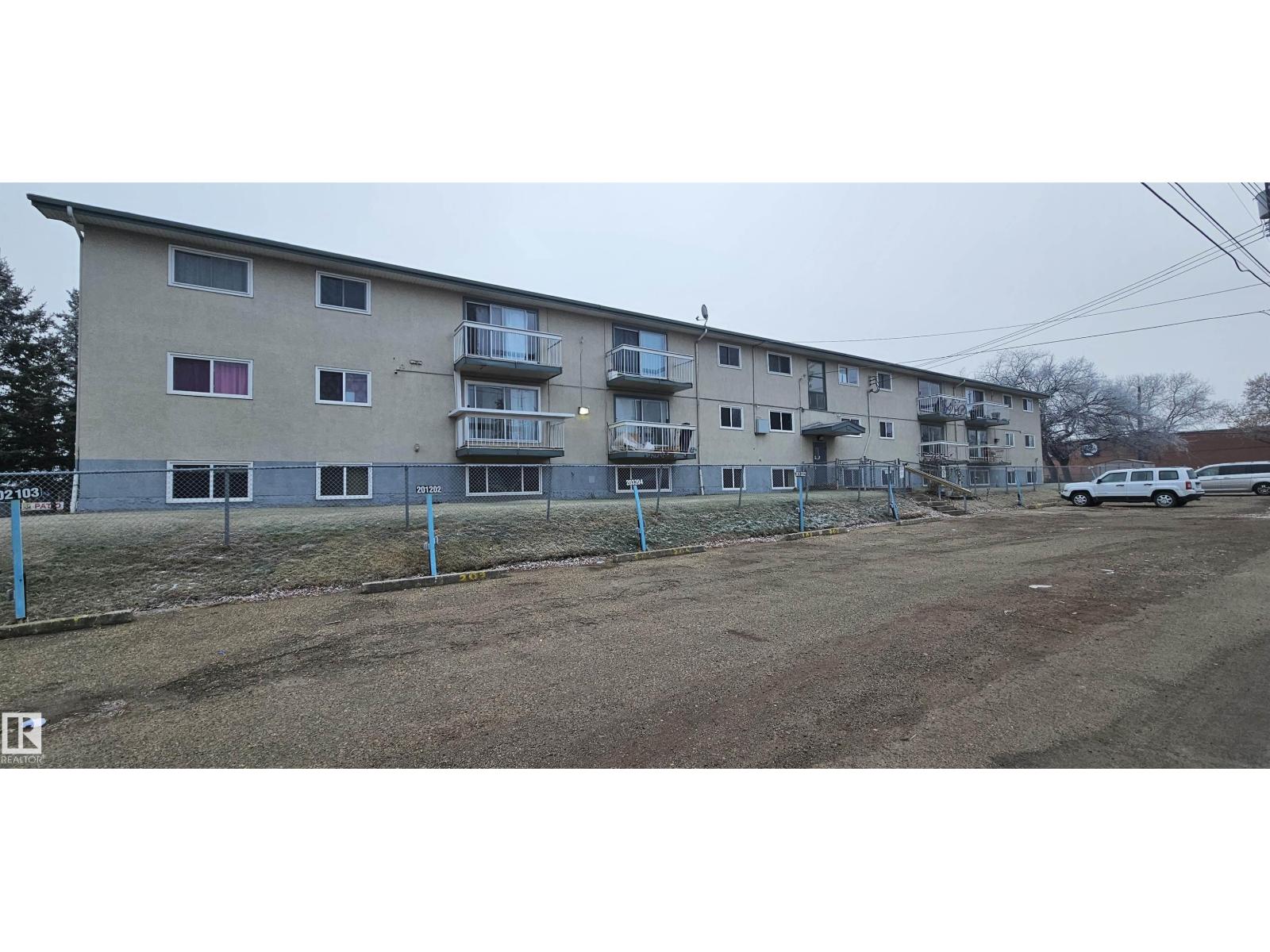 #108 3720 118 AV NW, Edmonton