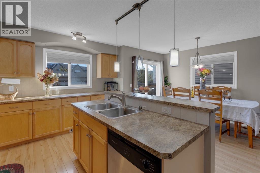 Single Family House for Sale in  Everglen Rise SW Evergreen Calgary 