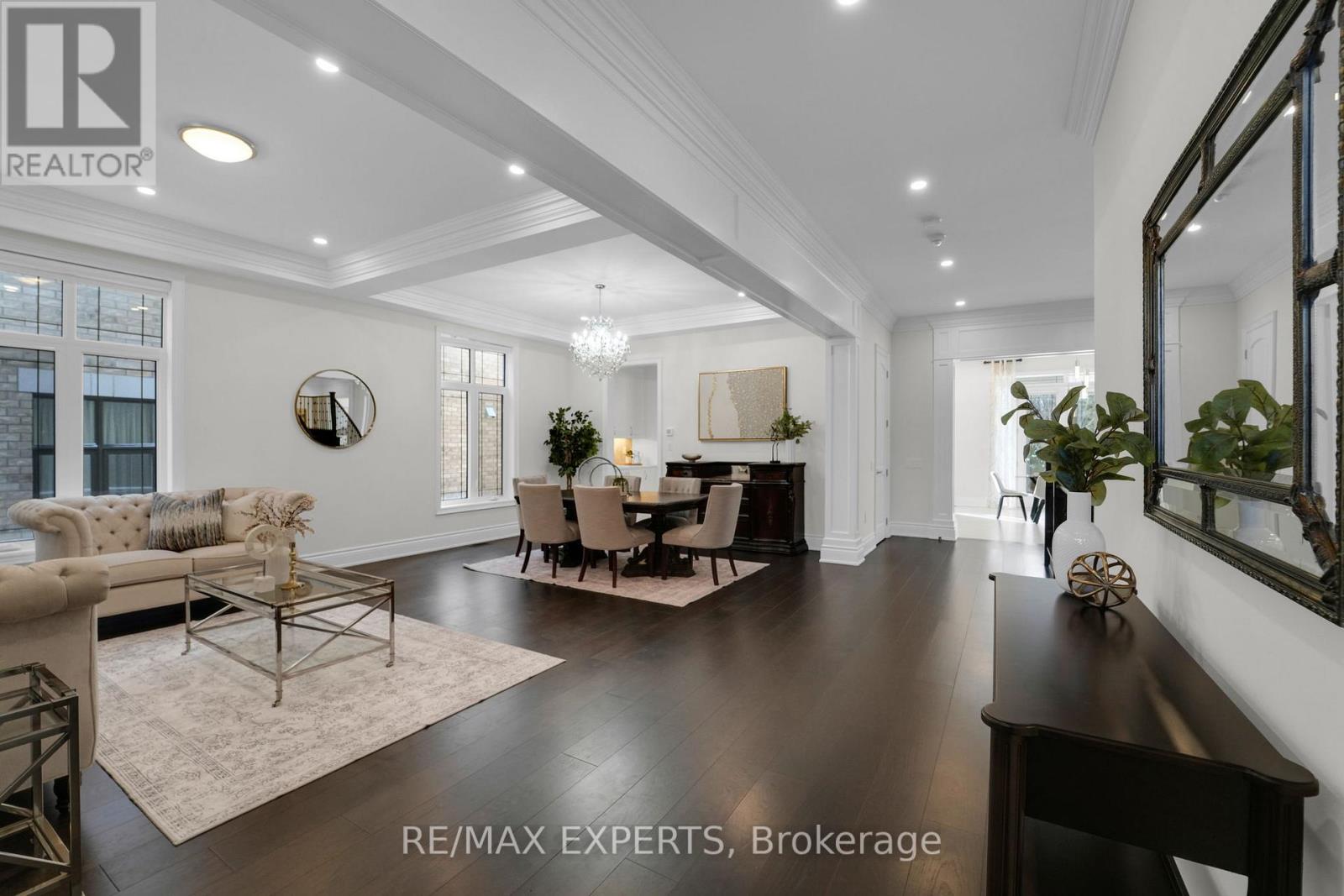 Single Family House for Sale in  LADY JESSICA DRIVE Vaughan (Patterson) 