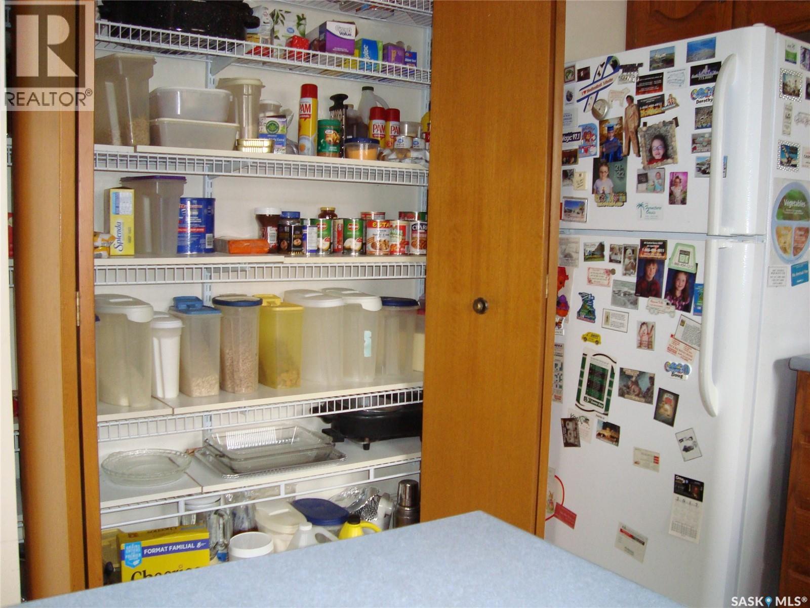 111 2nd STREET E - Photo 3 of 25, Kyle, Saskatchewan