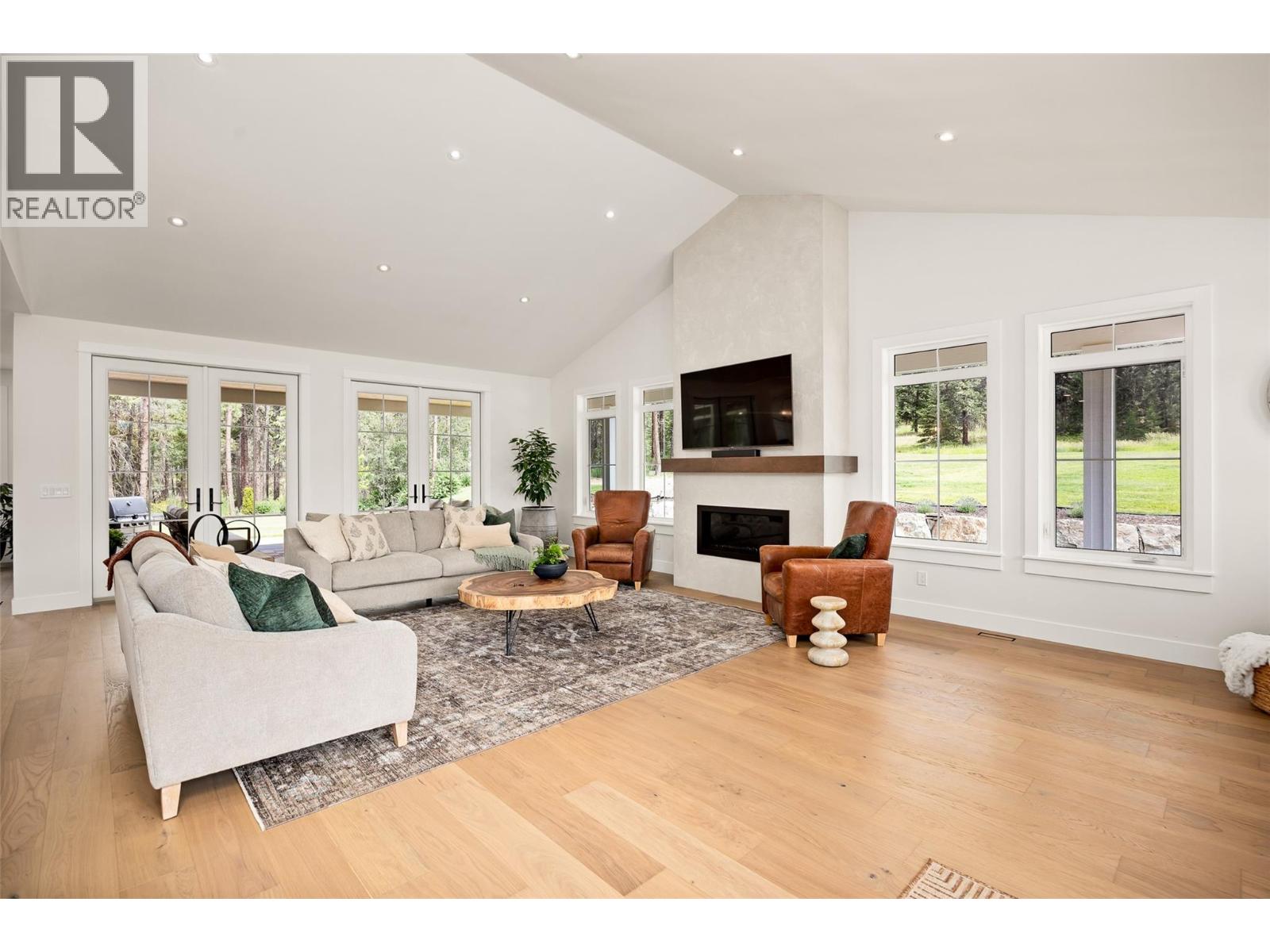  4135 June Springs Road, Kelowna