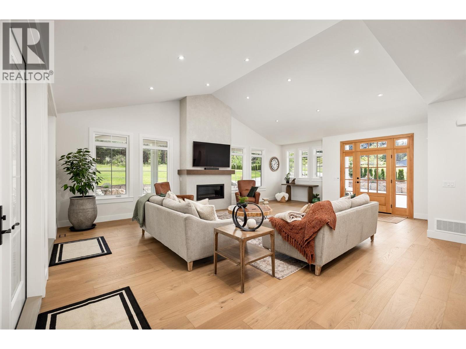  4135 June Springs Road, Kelowna