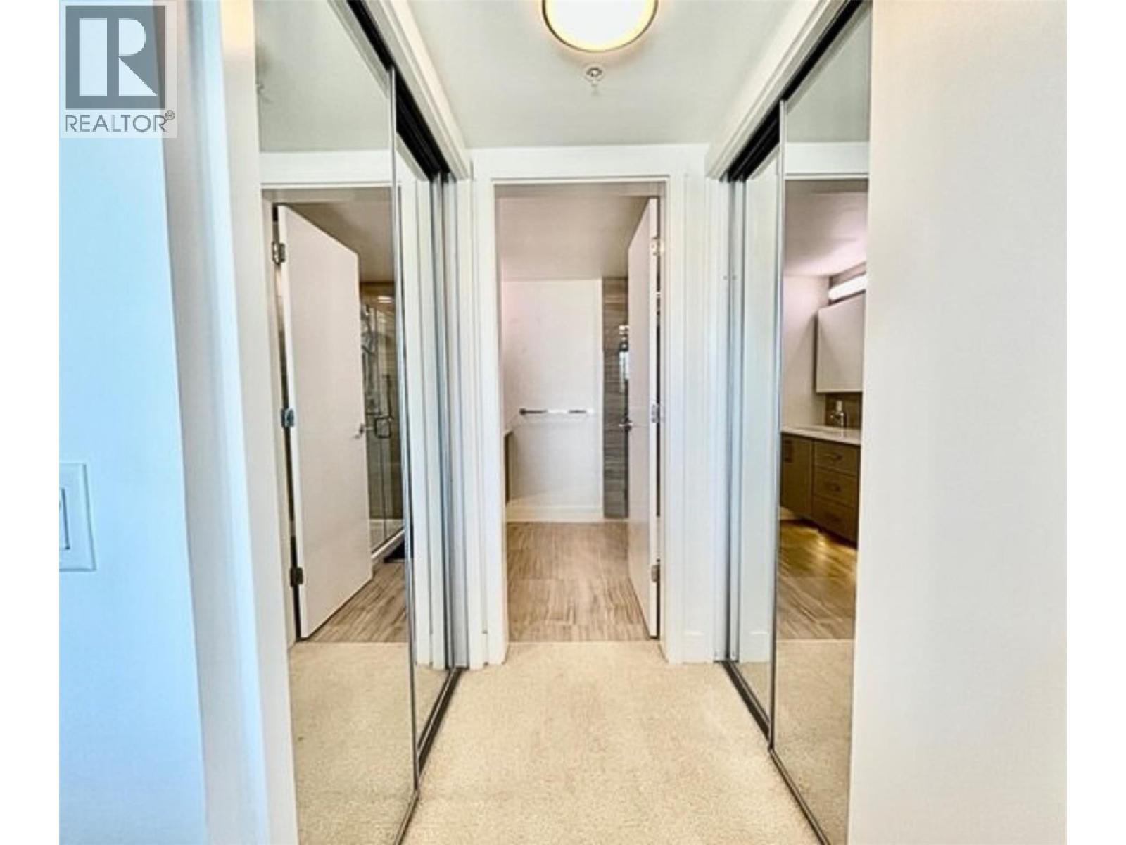 701 1588 Ellis Street, Kelowna