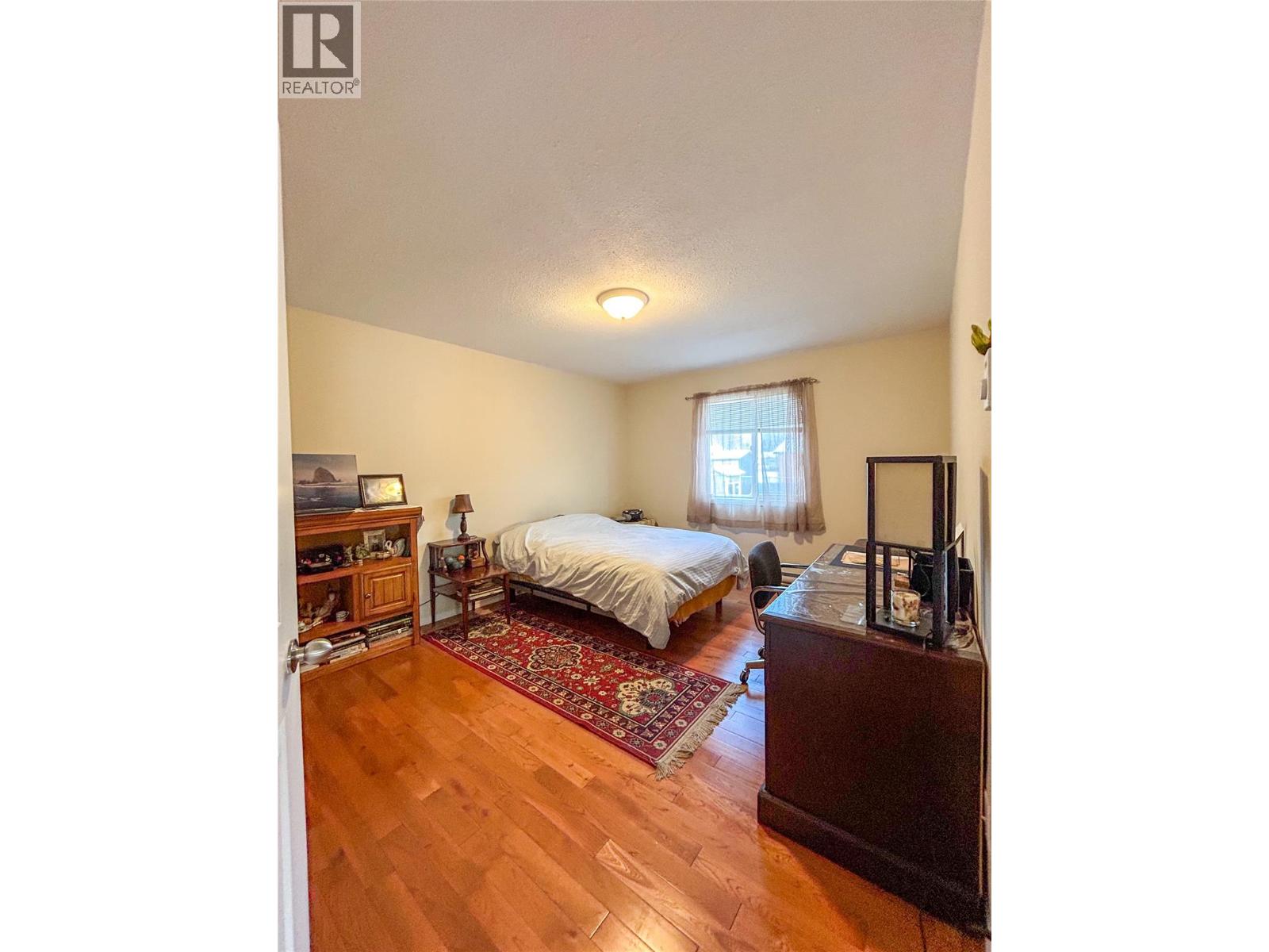 416 Sayward Avenue, Salmo