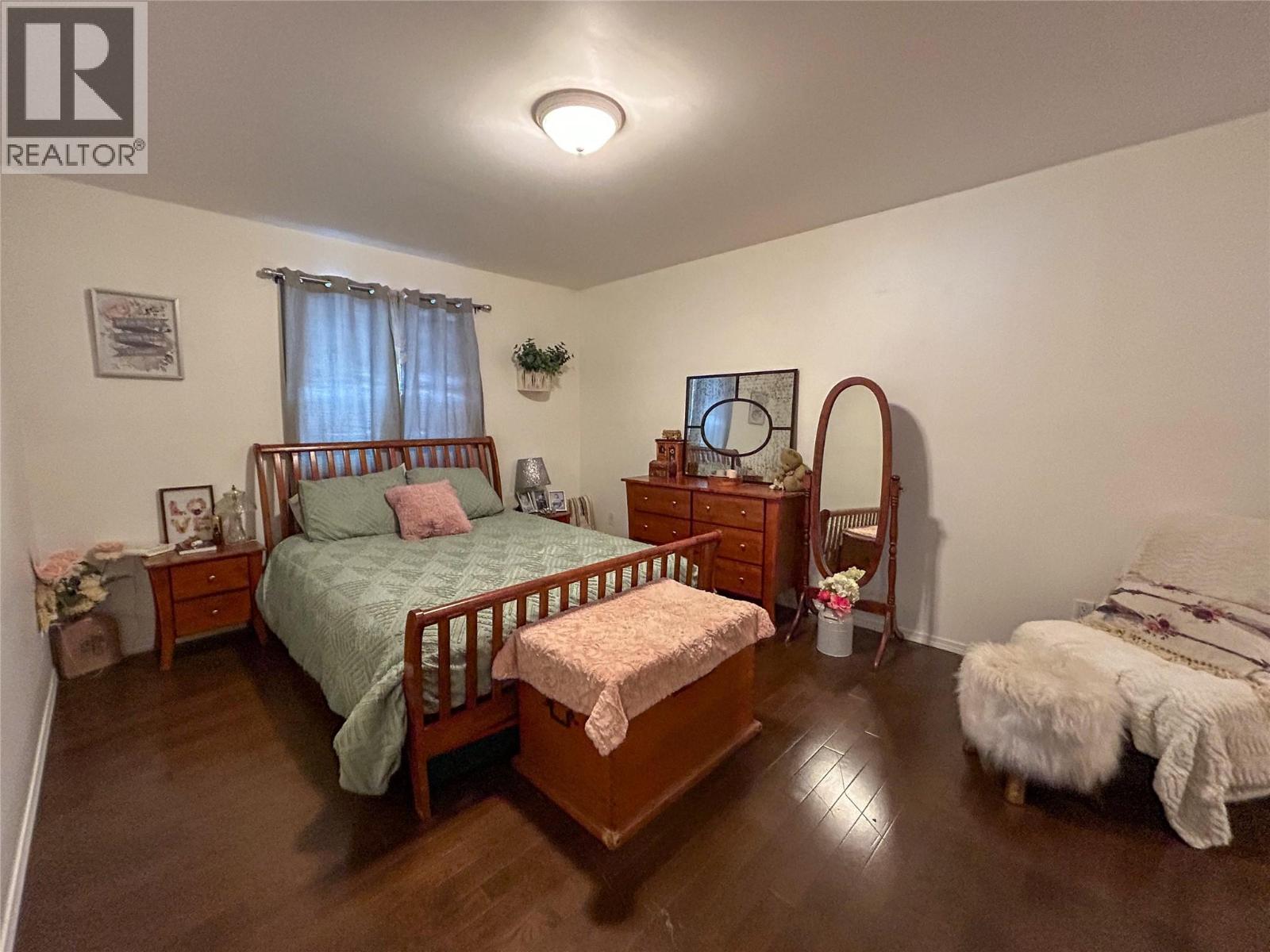 416 Sayward Avenue, Salmo