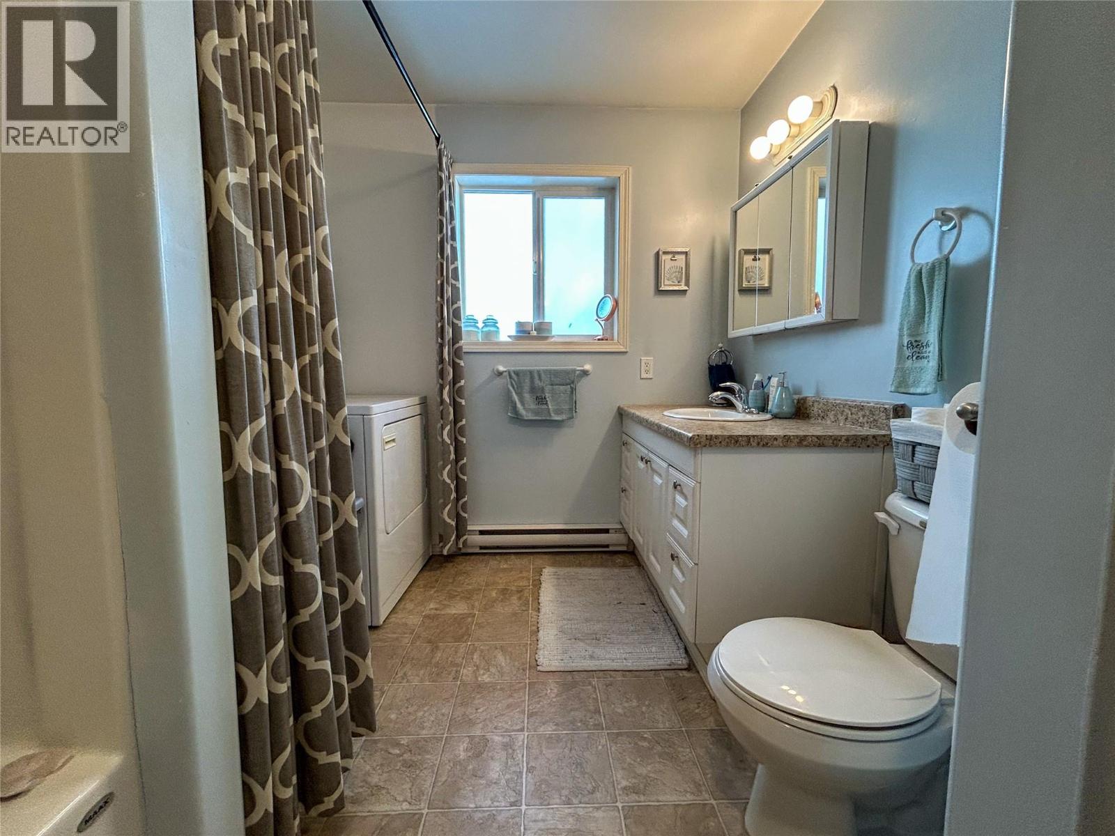 416 Sayward Avenue - 38