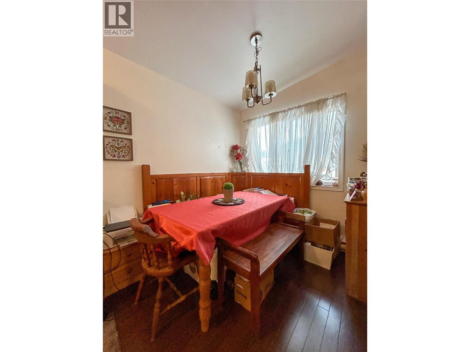 416 Sayward Avenue, Salmo